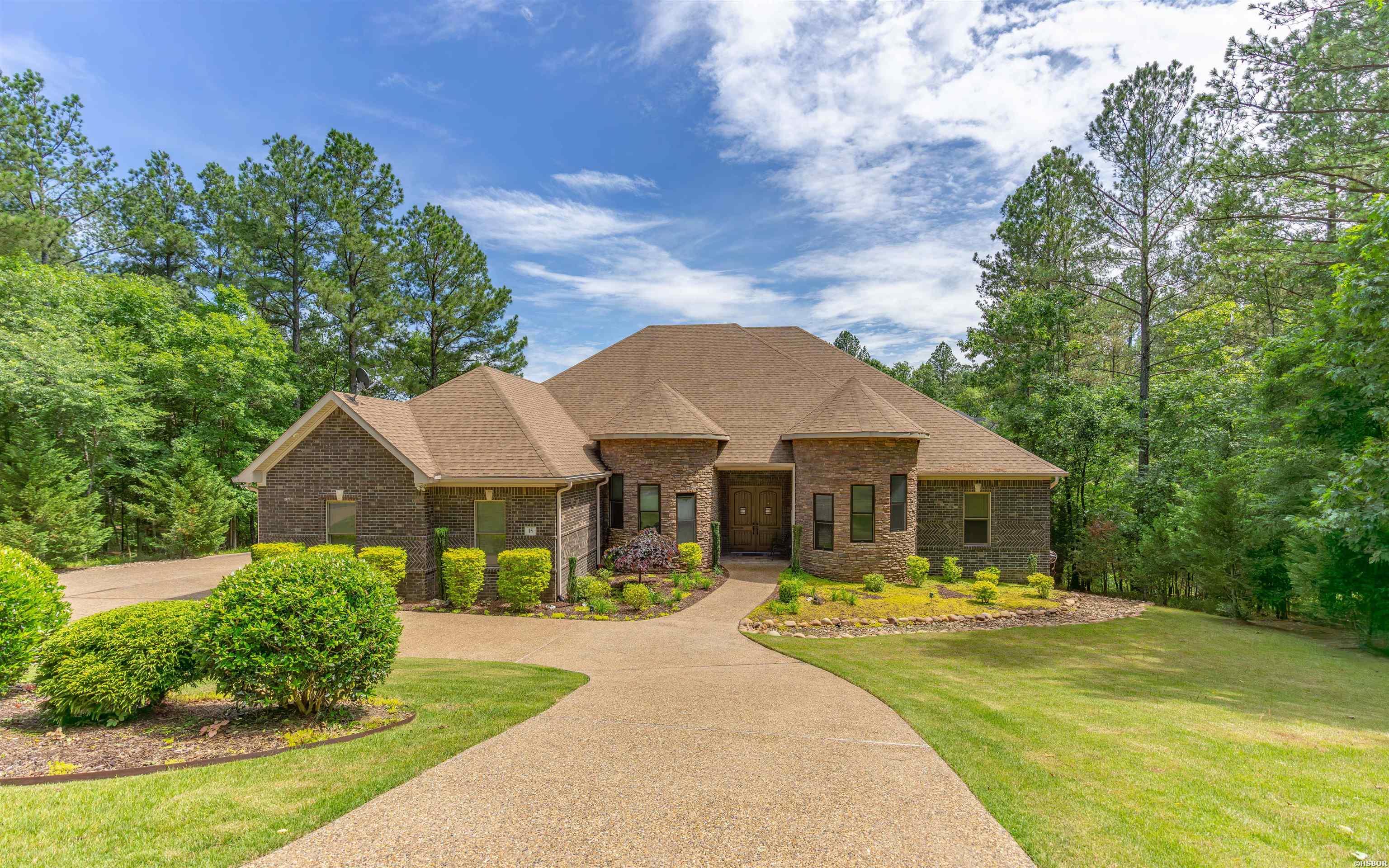 15 SERENAR Way Property Image