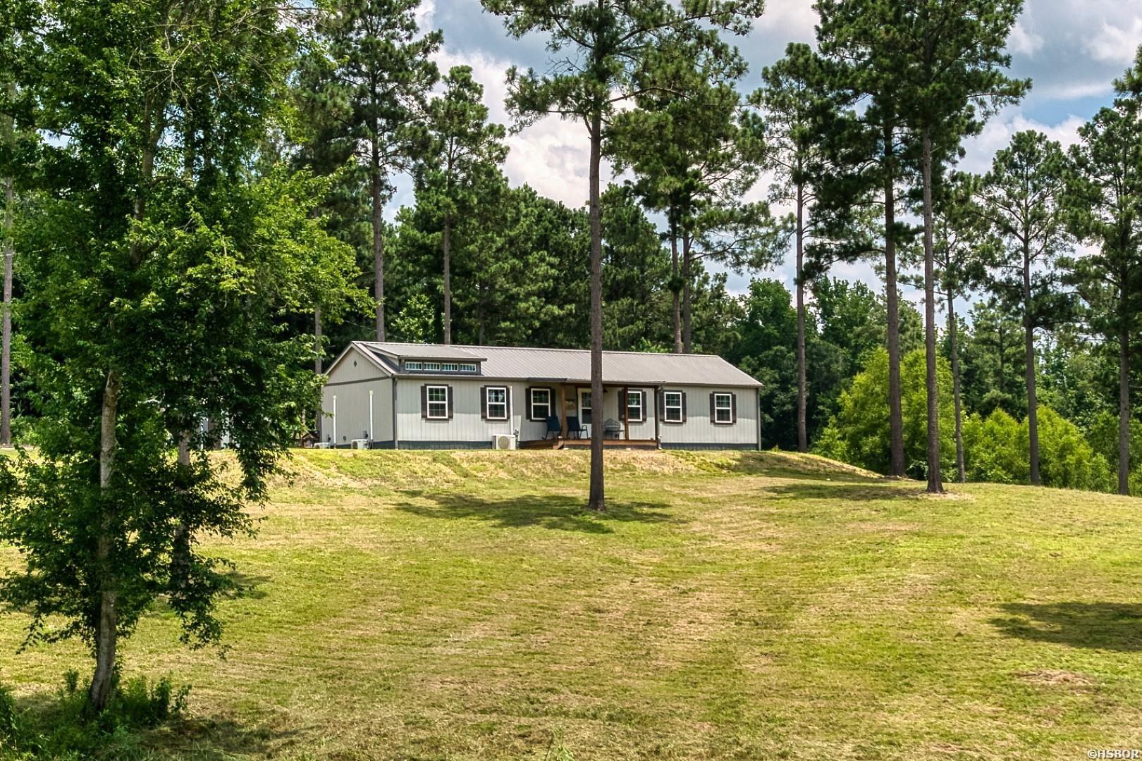 152 Anderson Loop Property Photo 1