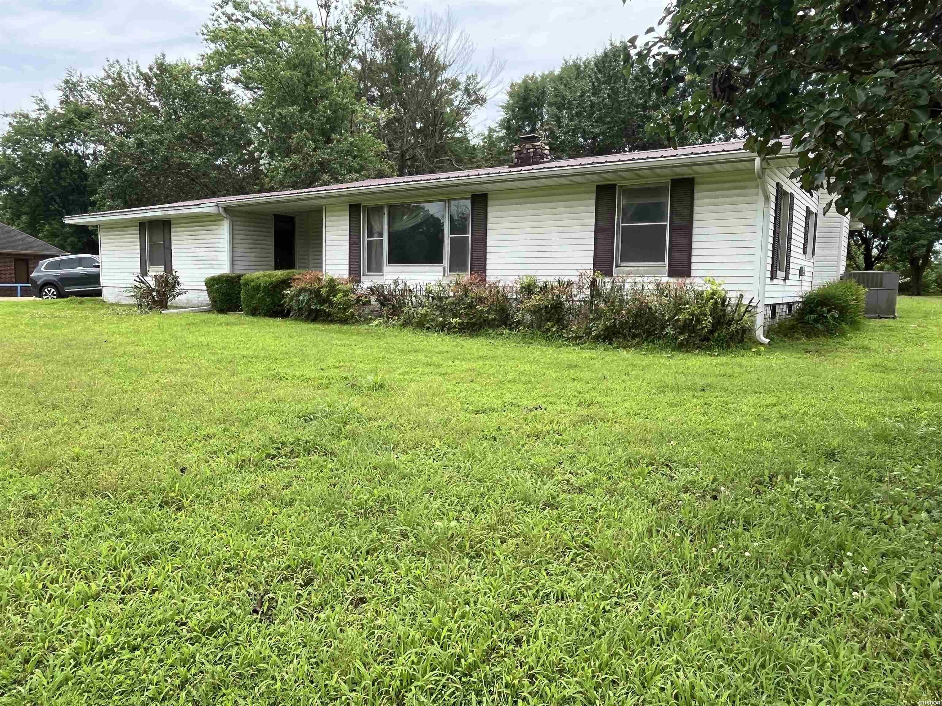 811 N 1st Street Property Photo 1