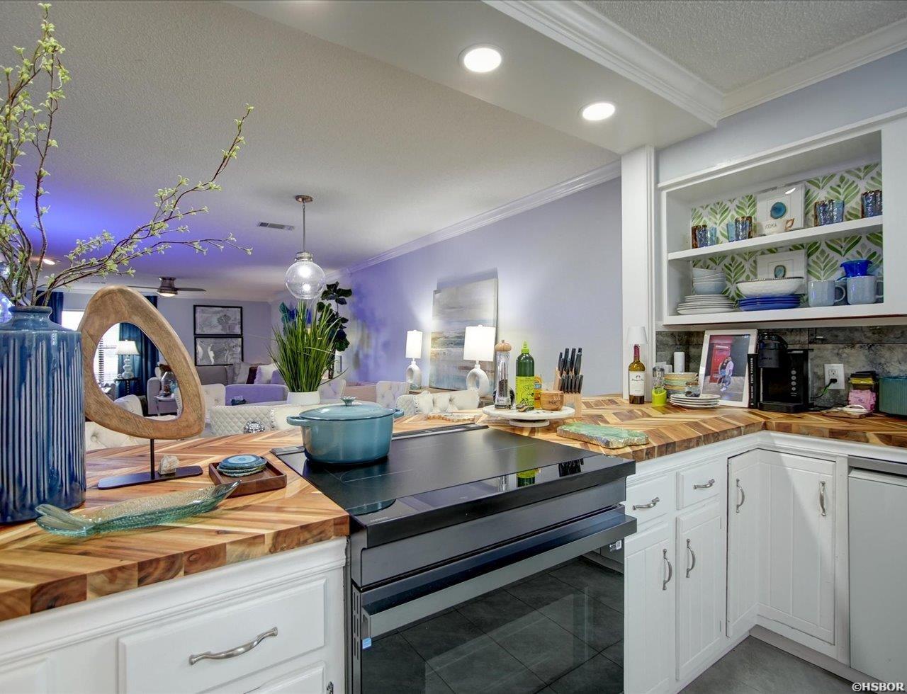 1412 Airport Road Property Photo 12