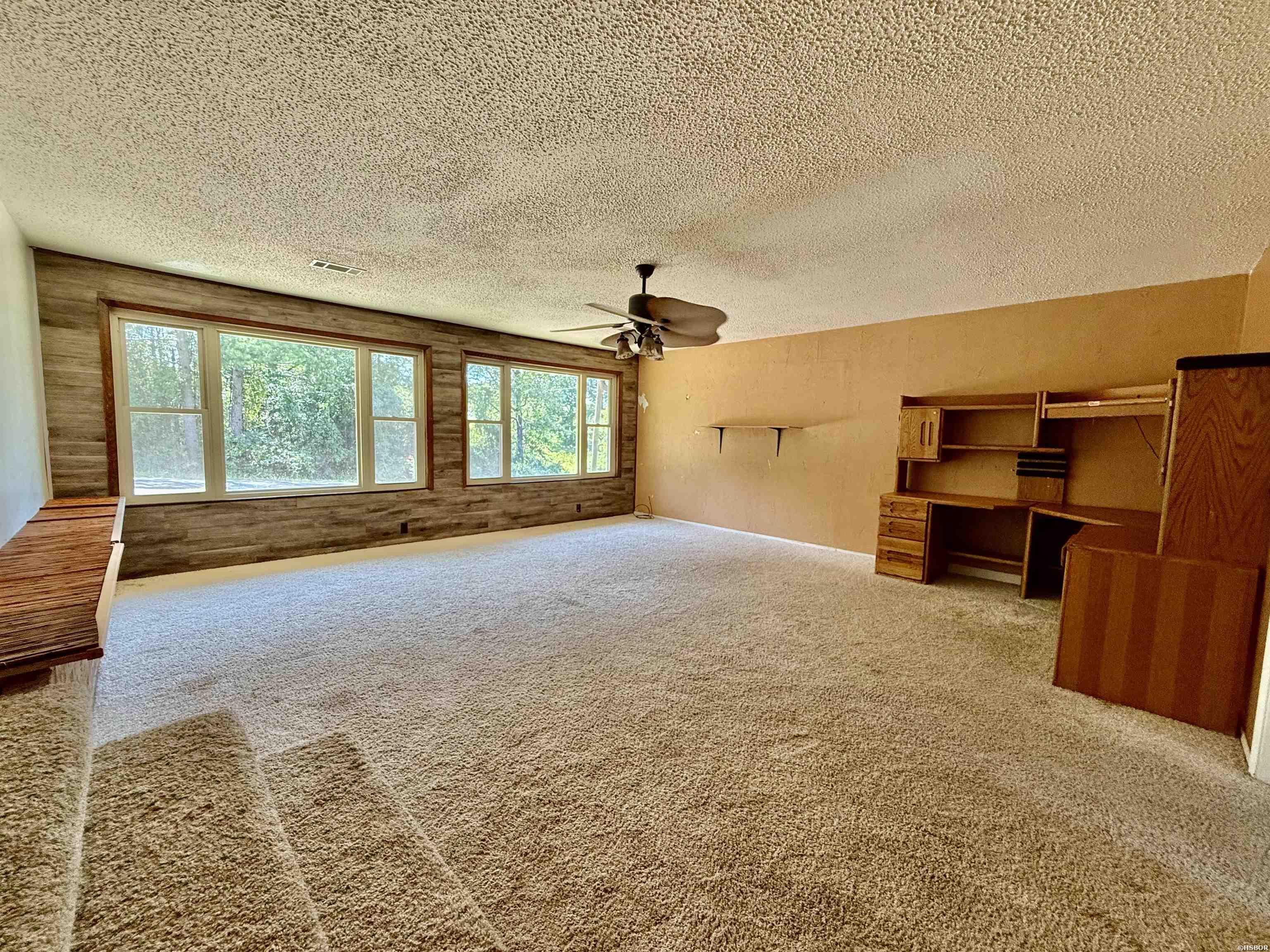 303 Cimmaron Street Property Photo 8