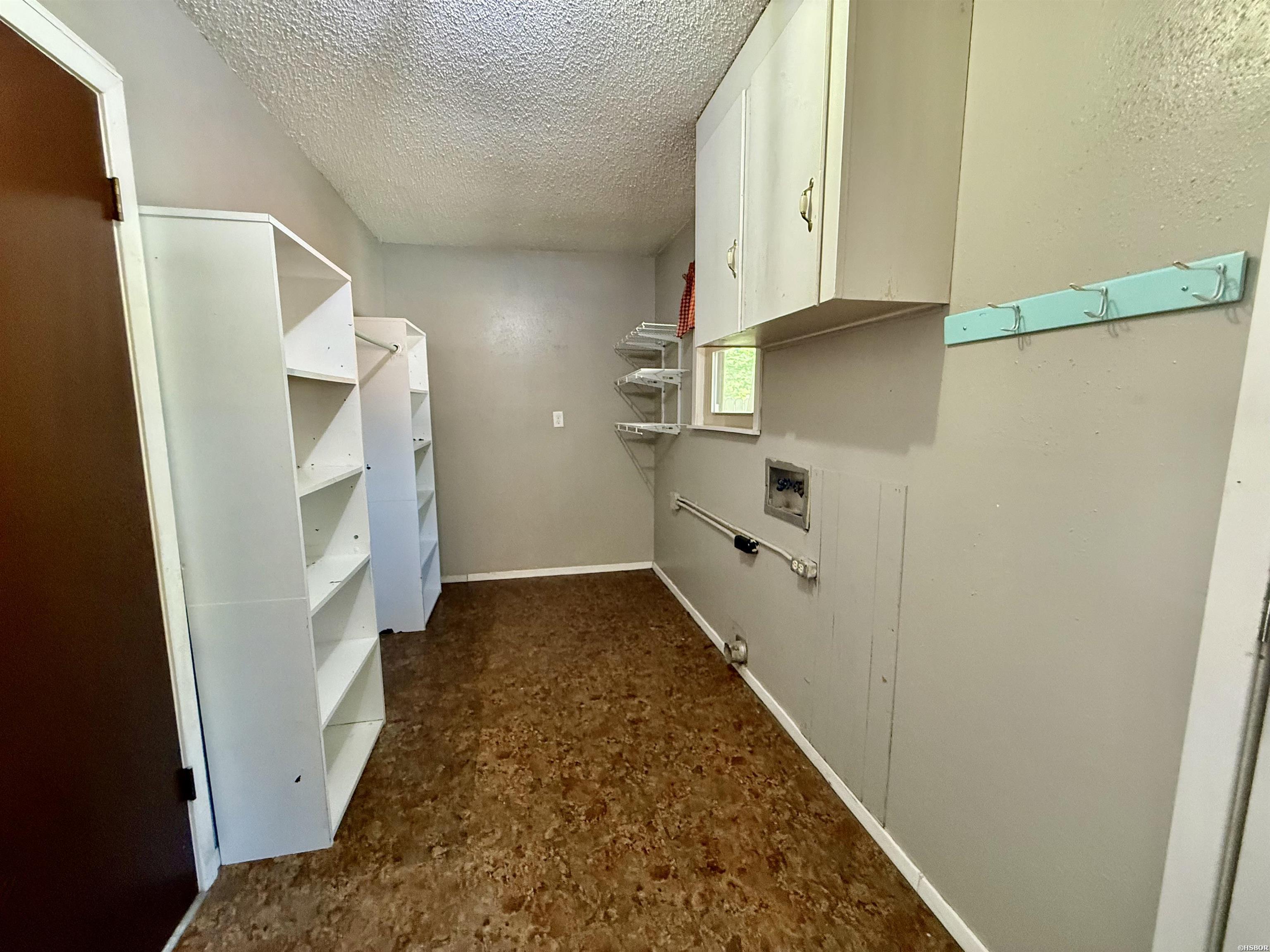 303 Cimmaron Street Property Photo 12