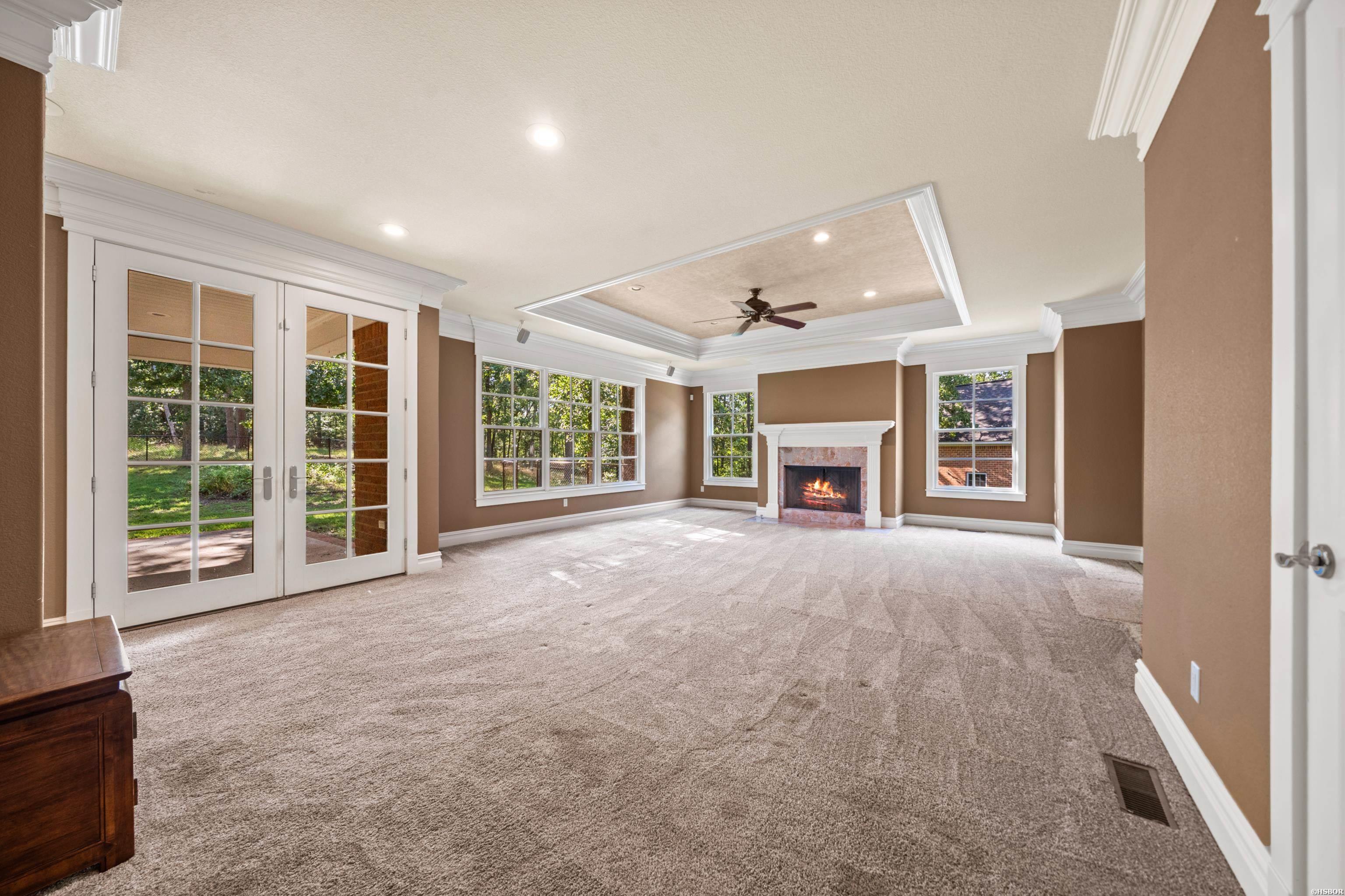 174 Fontana Property Photo 14