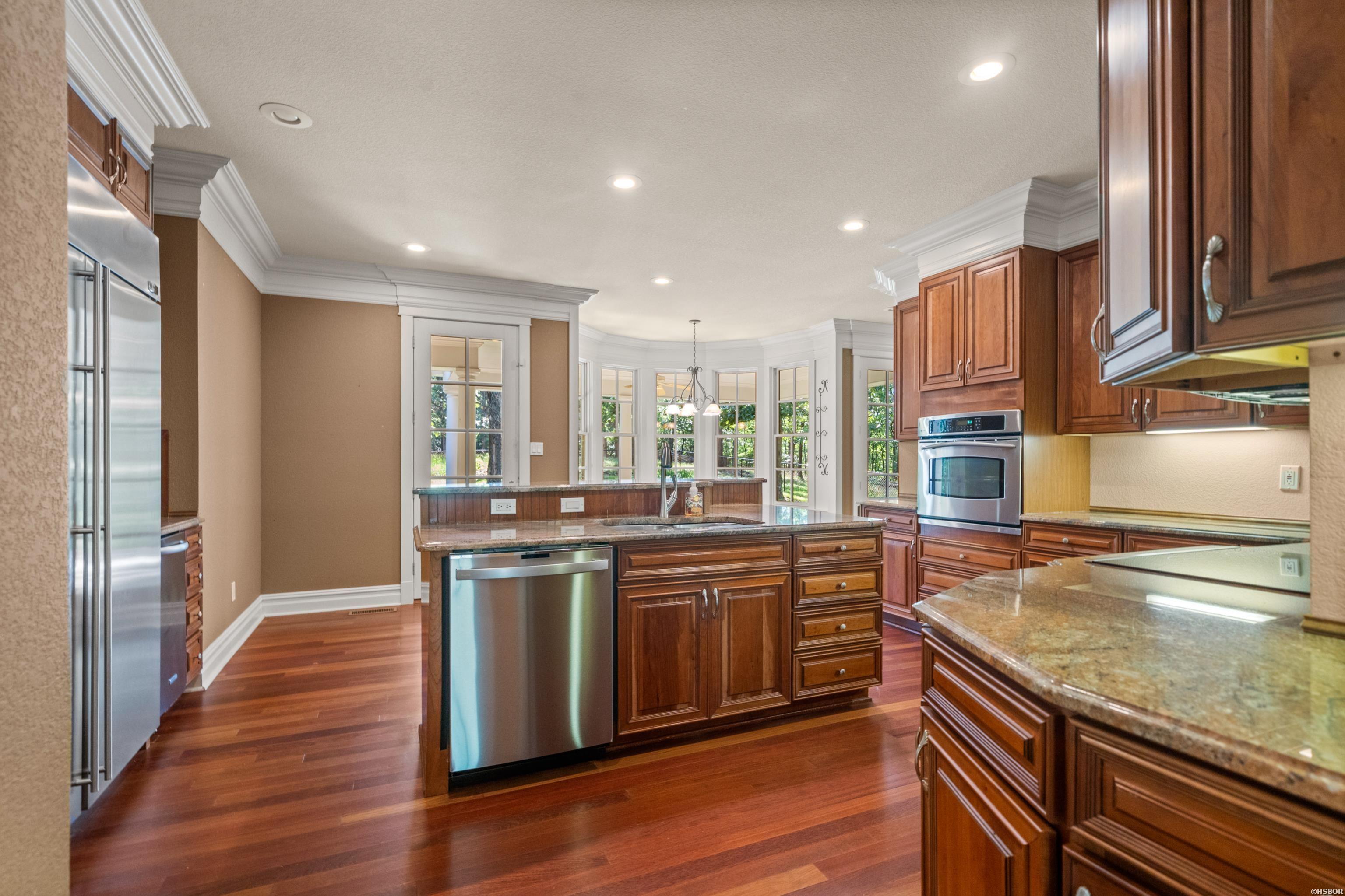 174 Fontana Property Photo 20