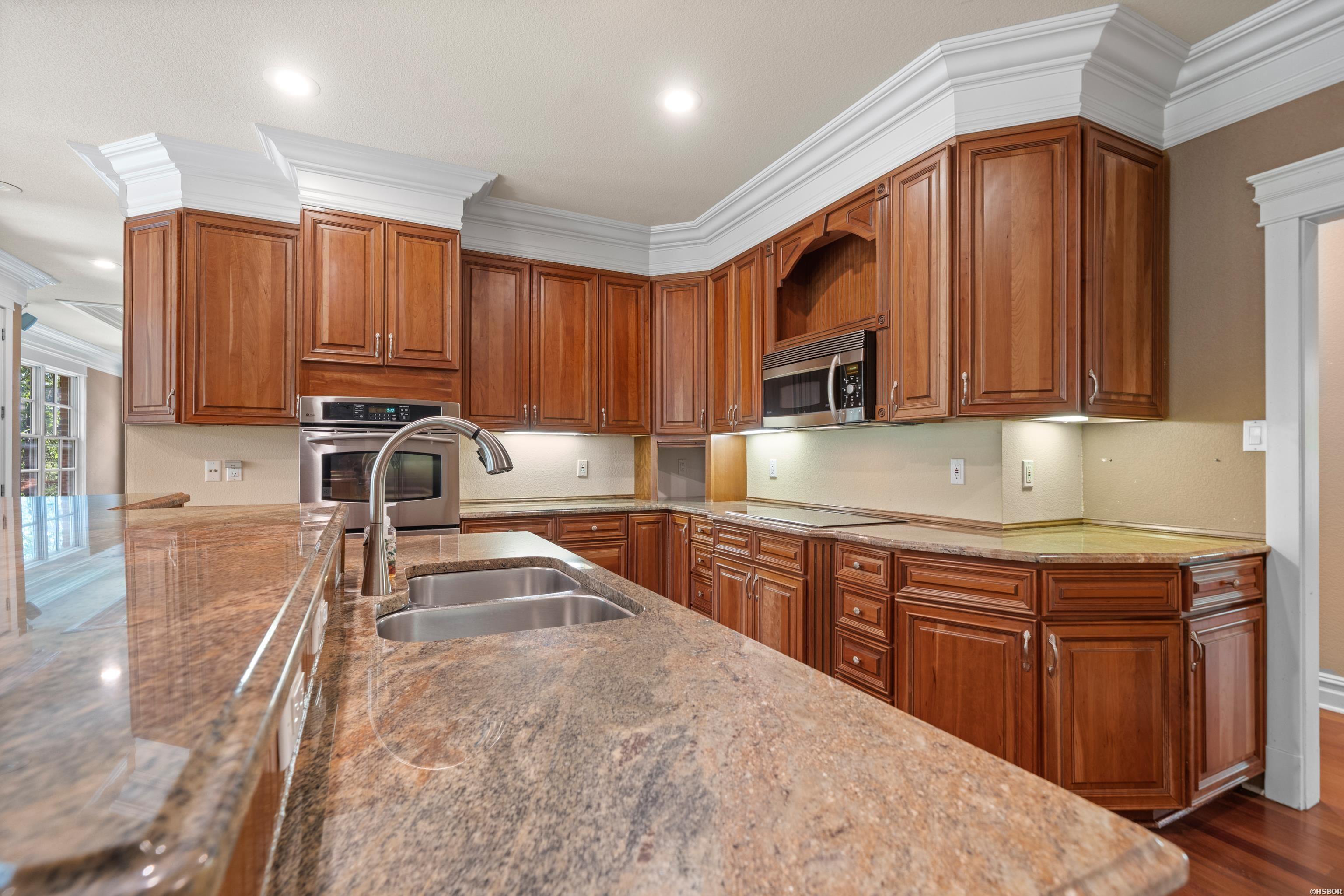 174 Fontana Property Photo 21