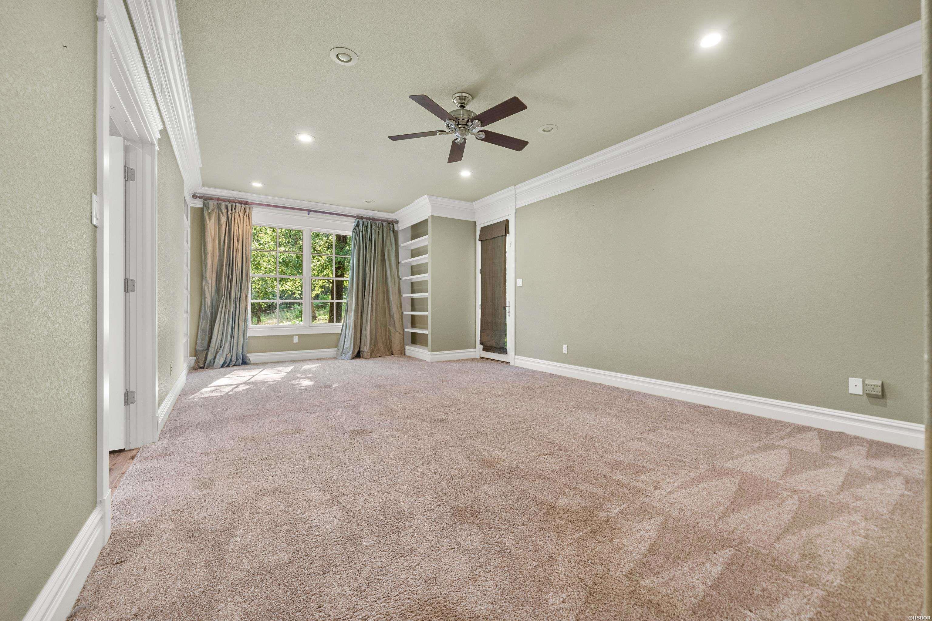 174 Fontana Property Photo 23
