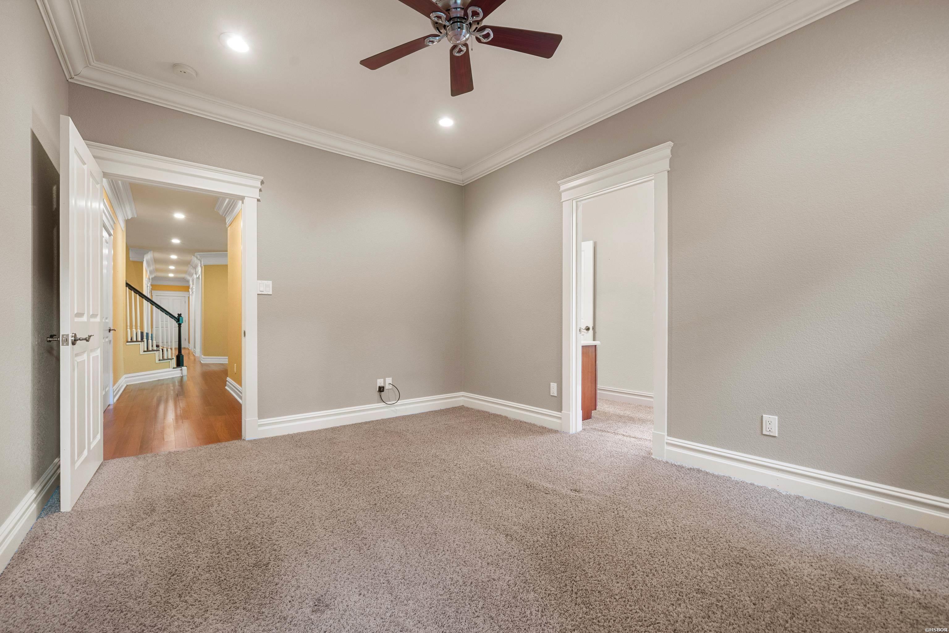 174 Fontana Property Photo 33