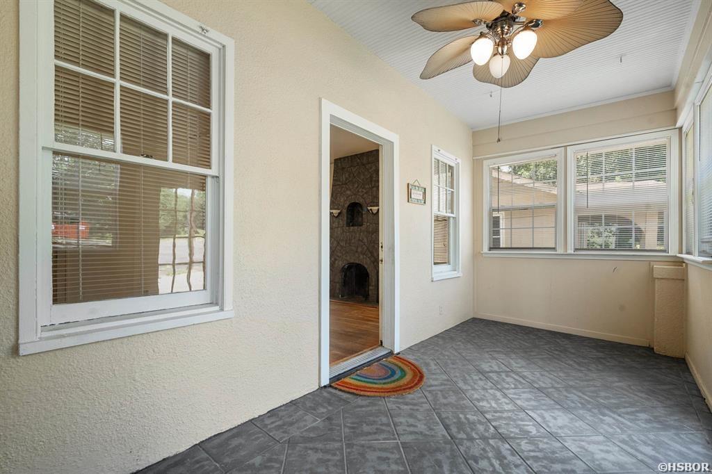 107 Barry Street Property Photo 6