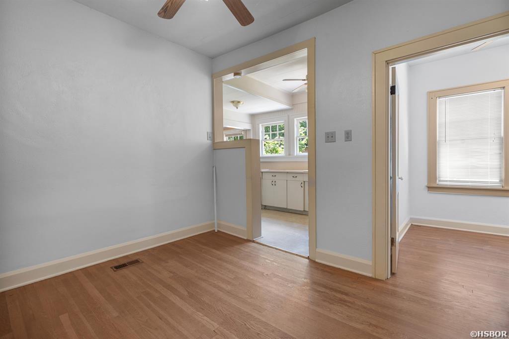 107 Barry Street Property Photo 33