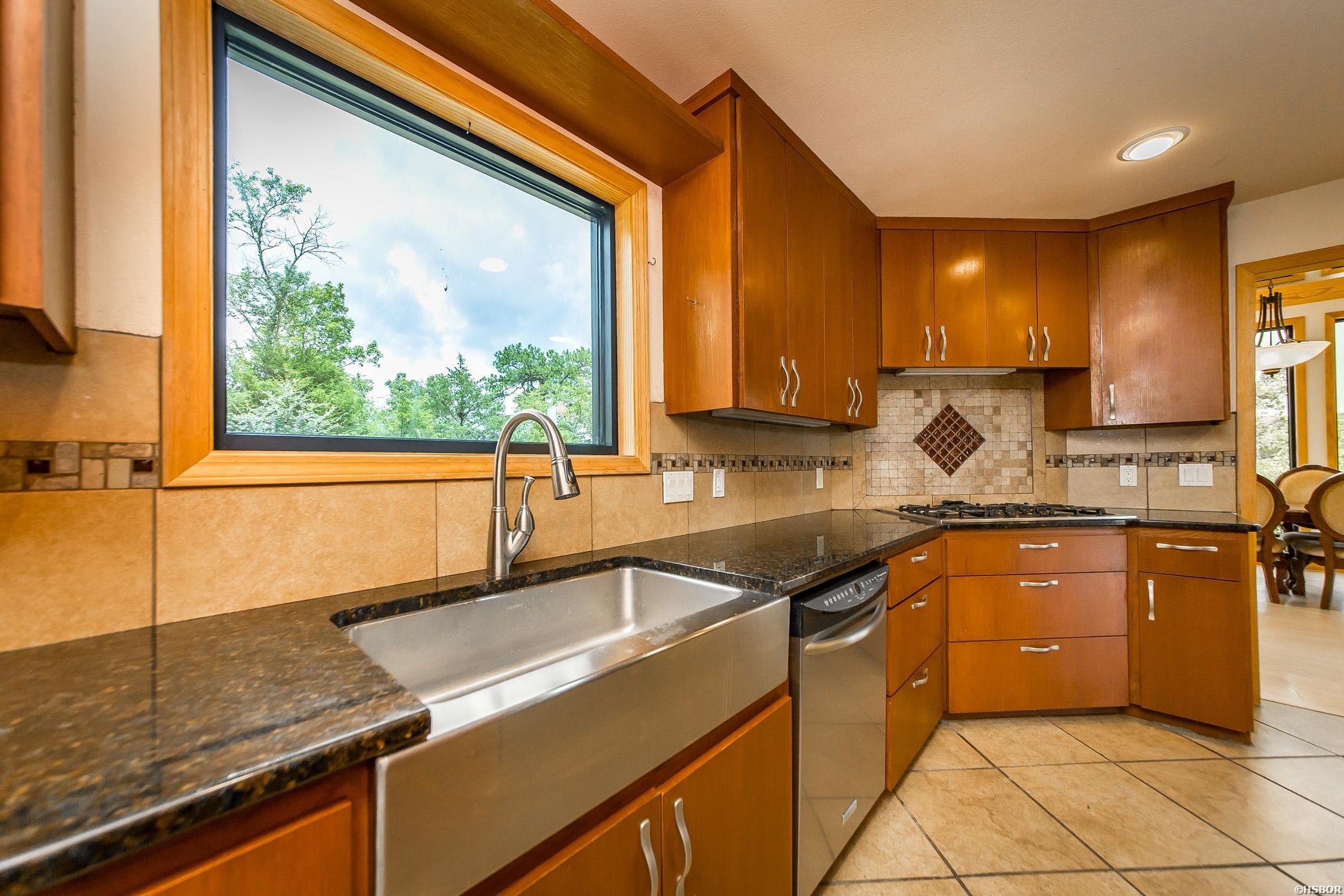 415 Gold Nugget Loop Property Photo 11