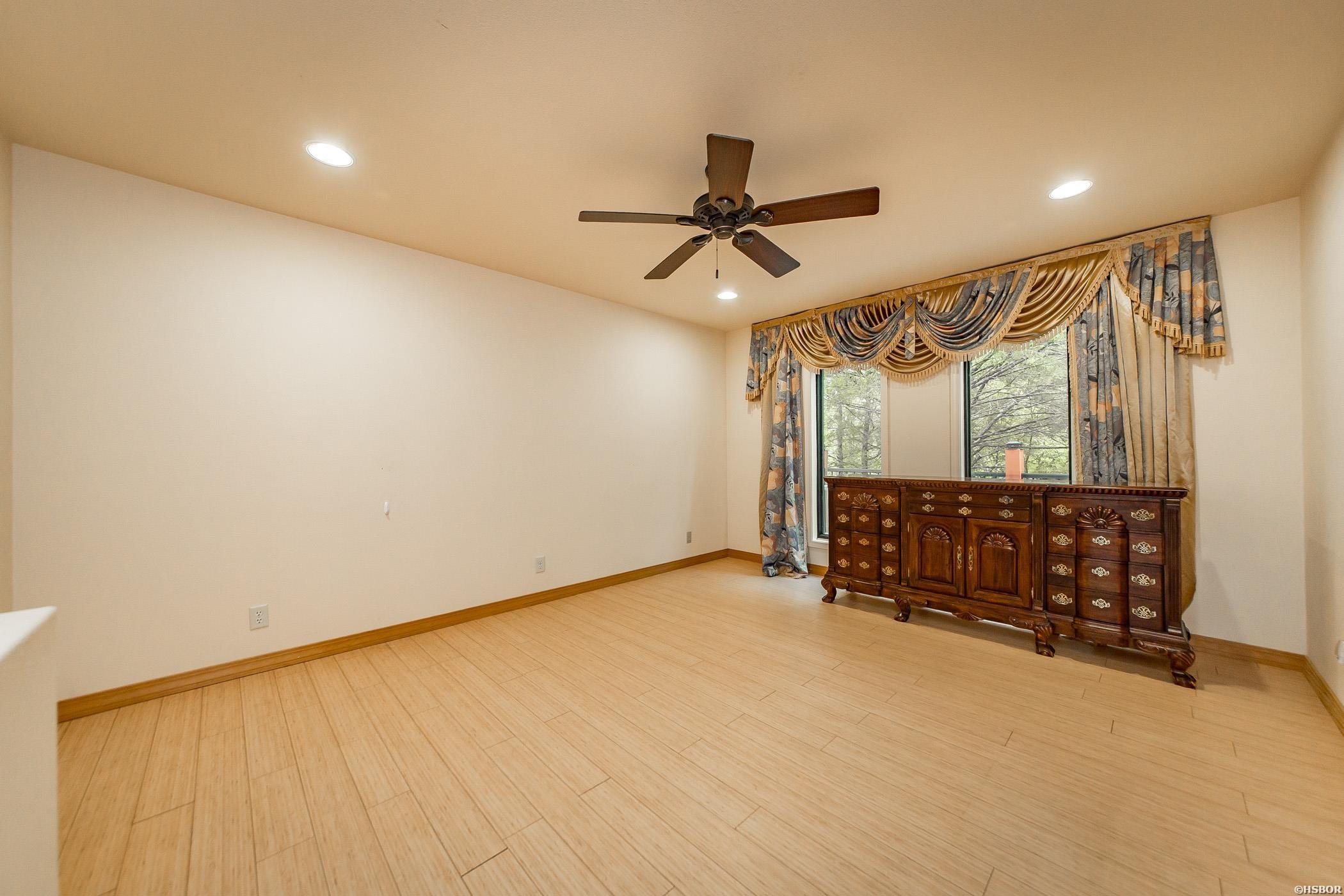 415 Gold Nugget Loop Property Photo 17