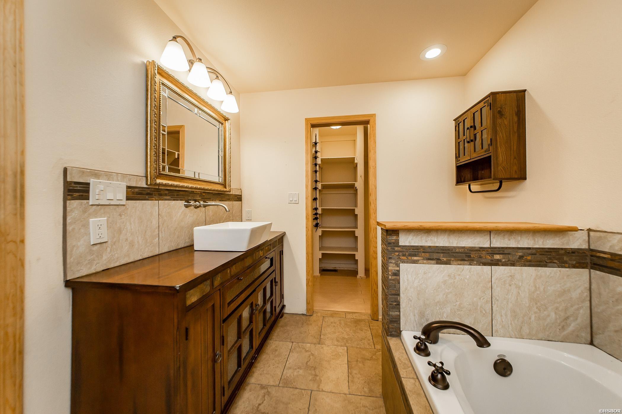 415 Gold Nugget Loop Property Photo 18