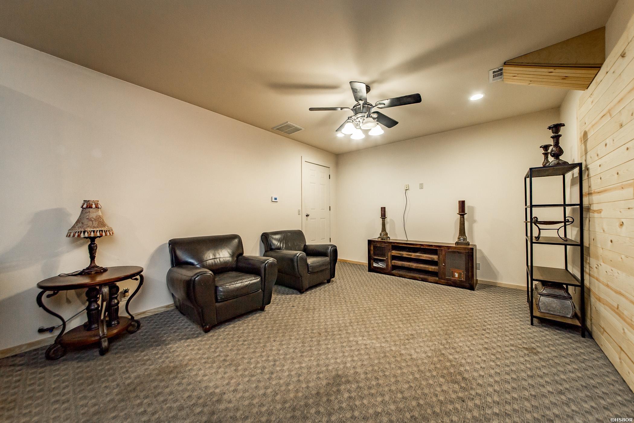 415 Gold Nugget Loop Property Photo 32