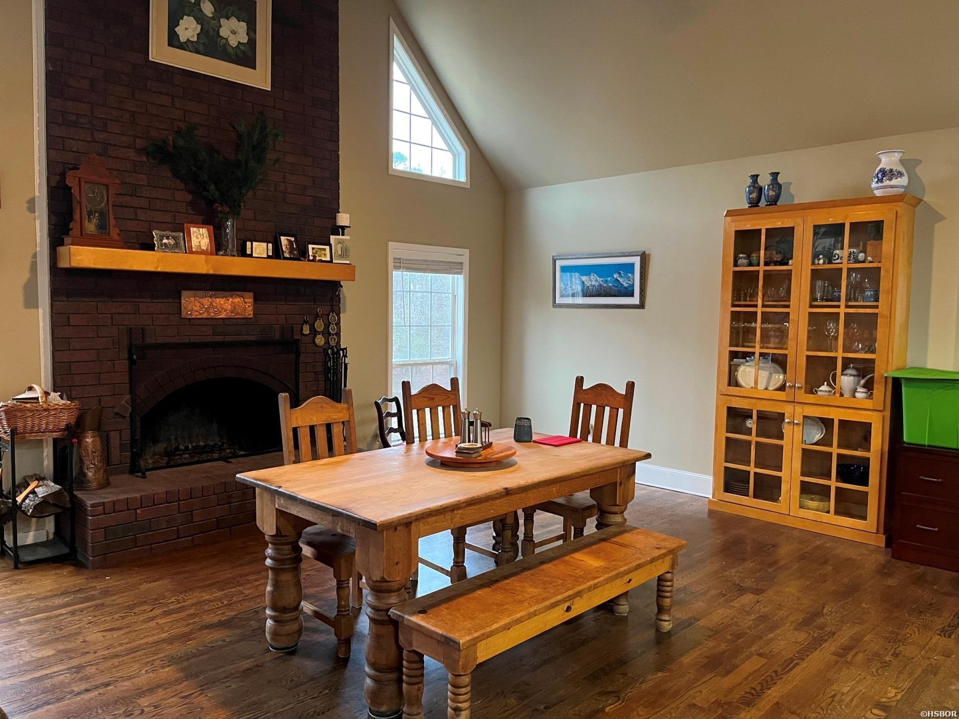 110 Glenridge Court Property Photo 7