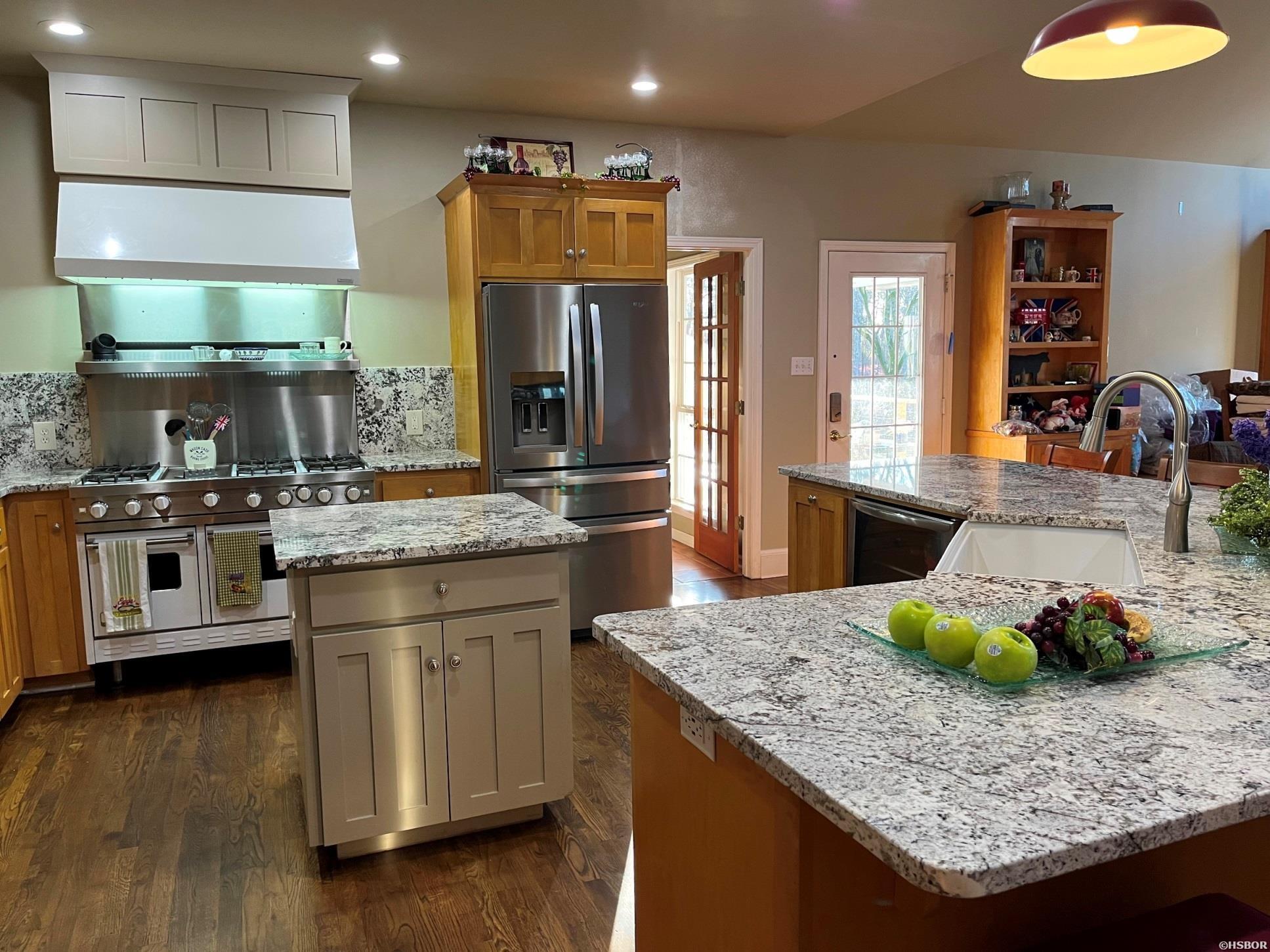110 Glenridge Court Property Photo 11