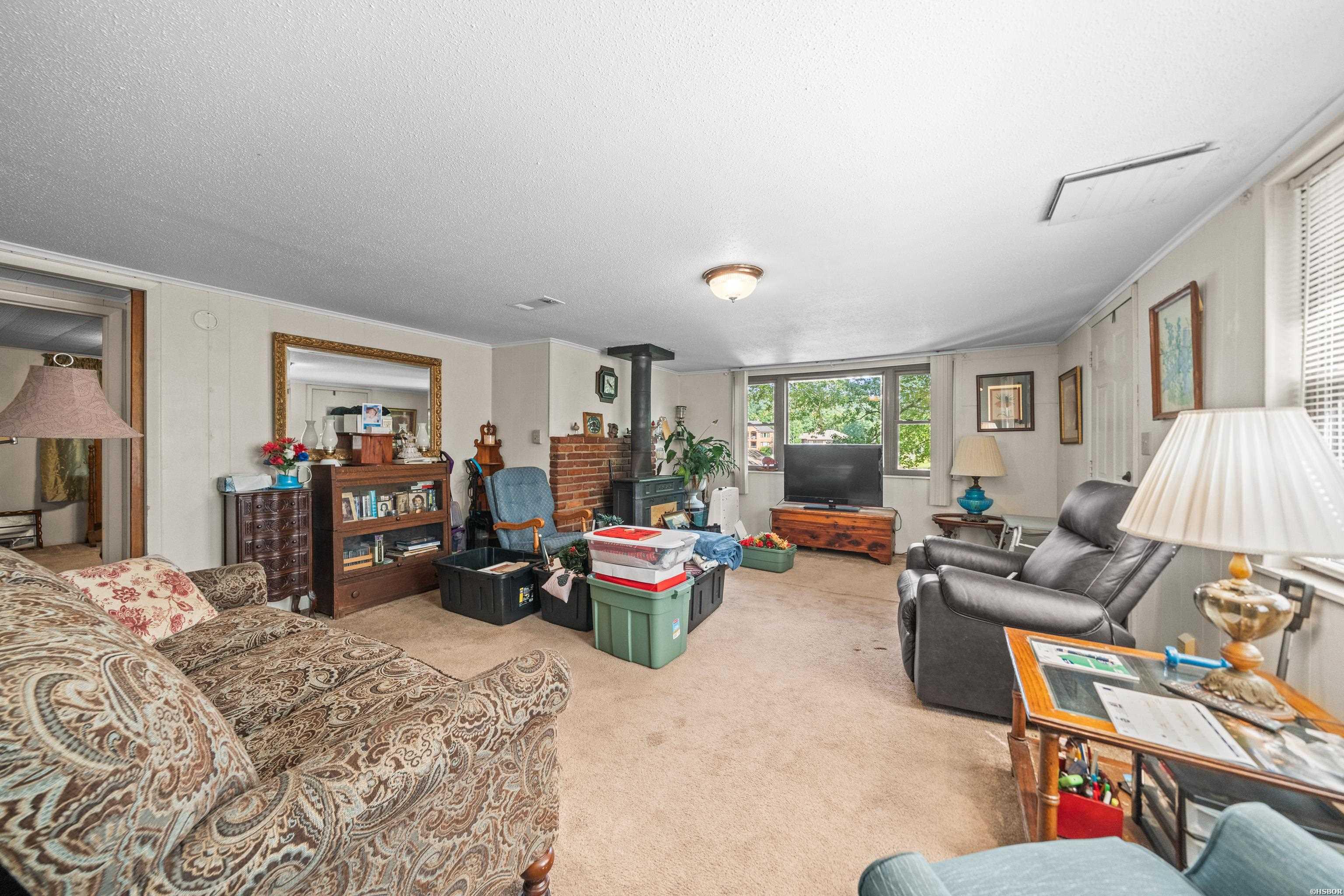 168 Riverside Drive Property Photo 6