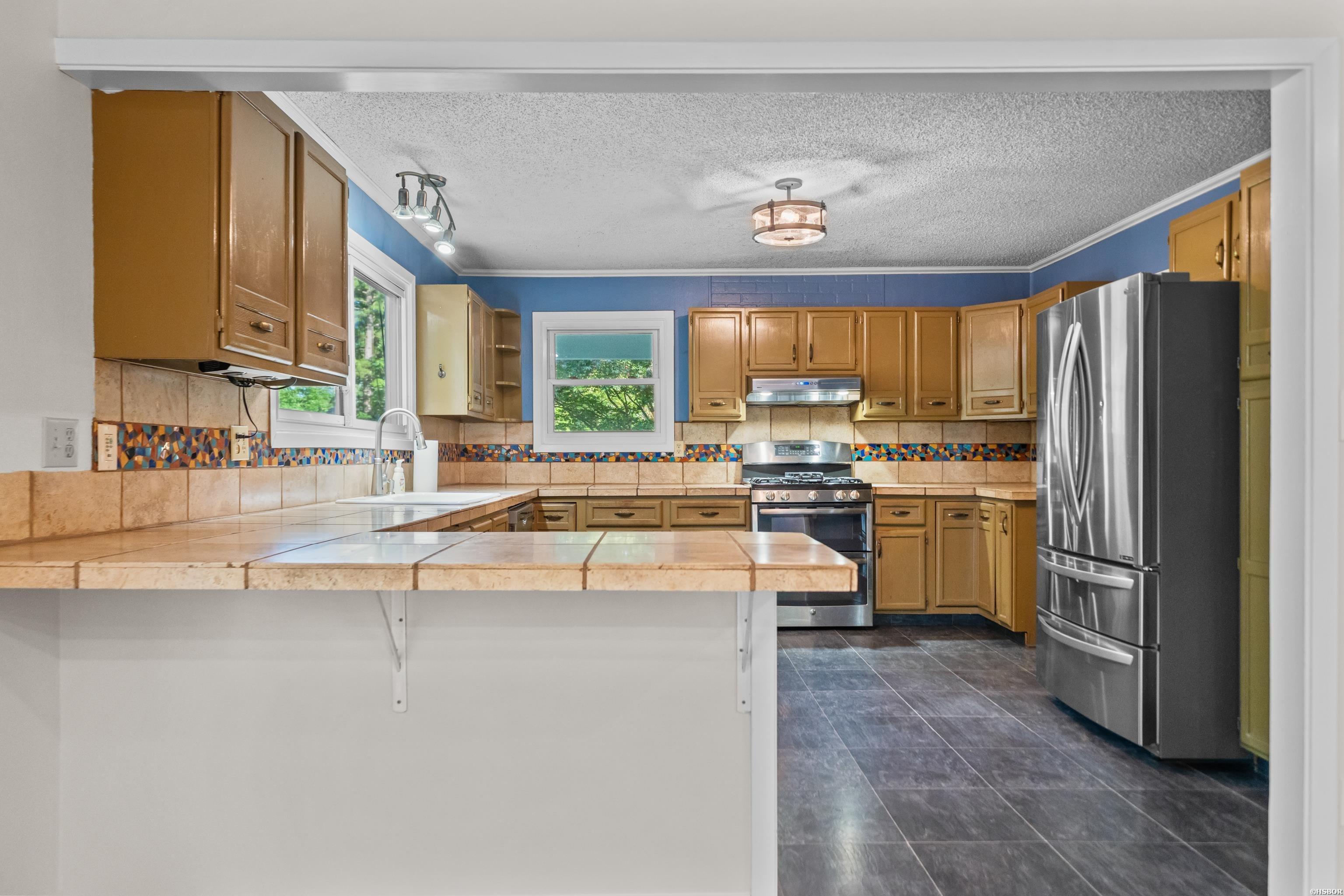 512 Beachview Property Photo 18