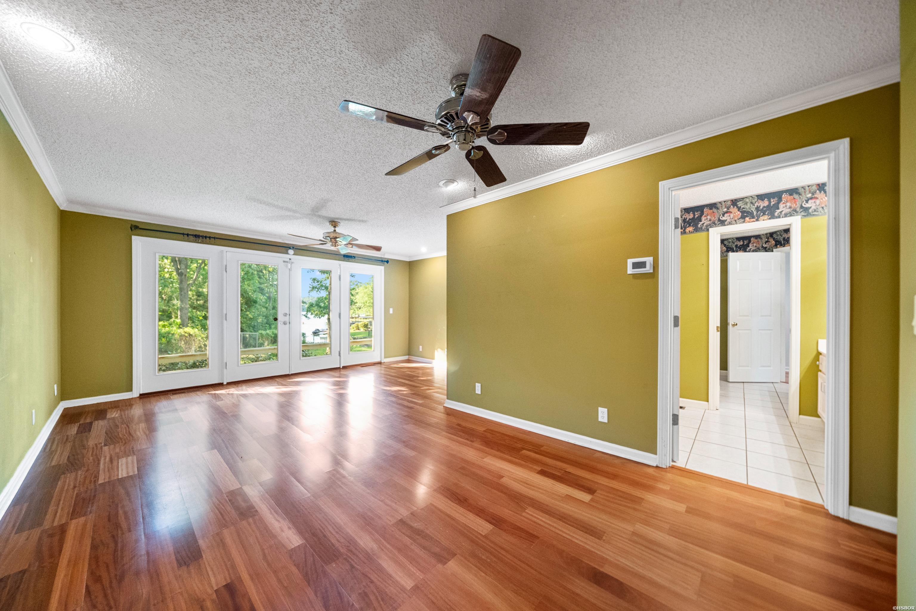 512 Beachview Property Photo 23