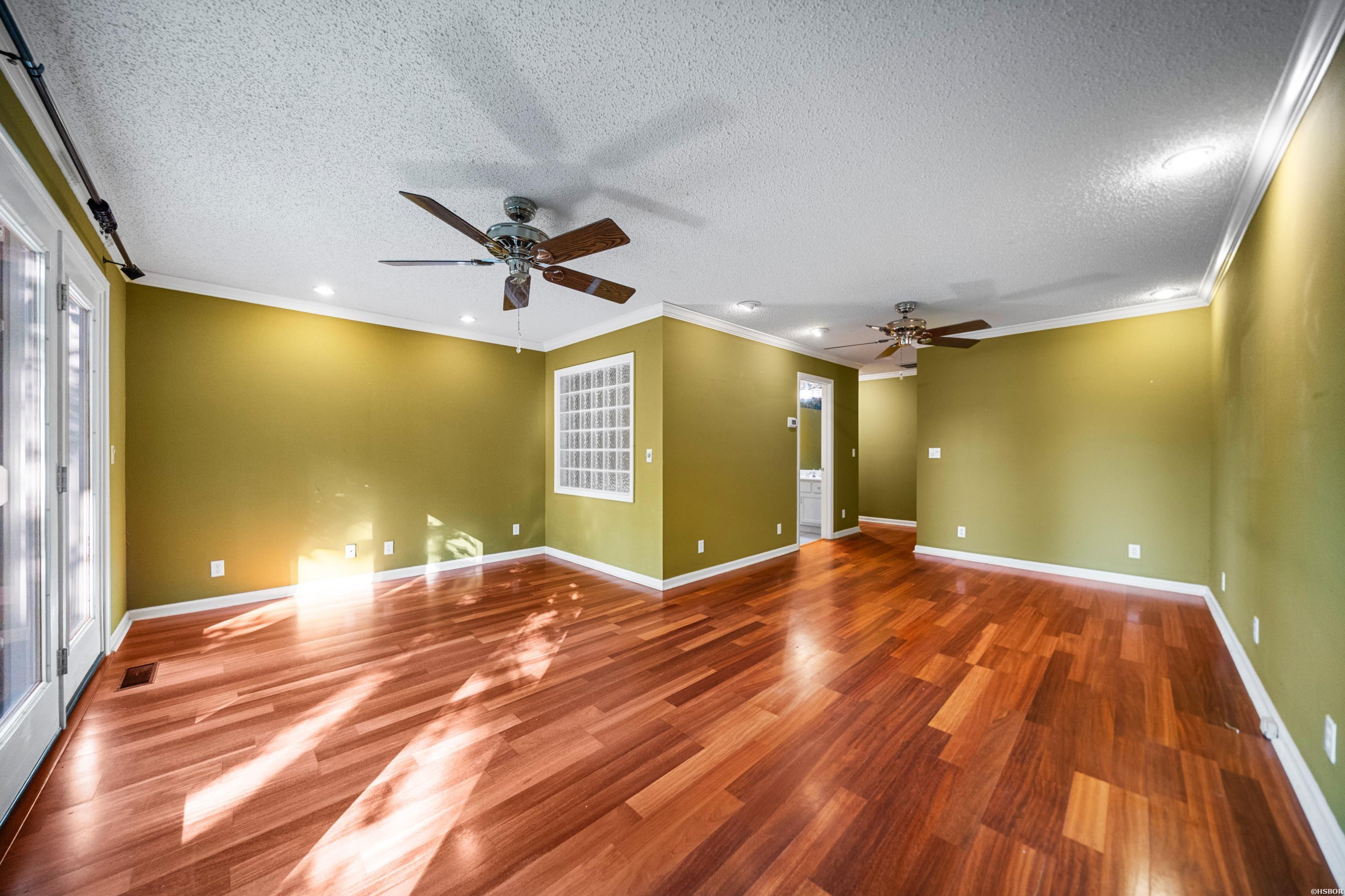 512 Beachview Property Photo 25