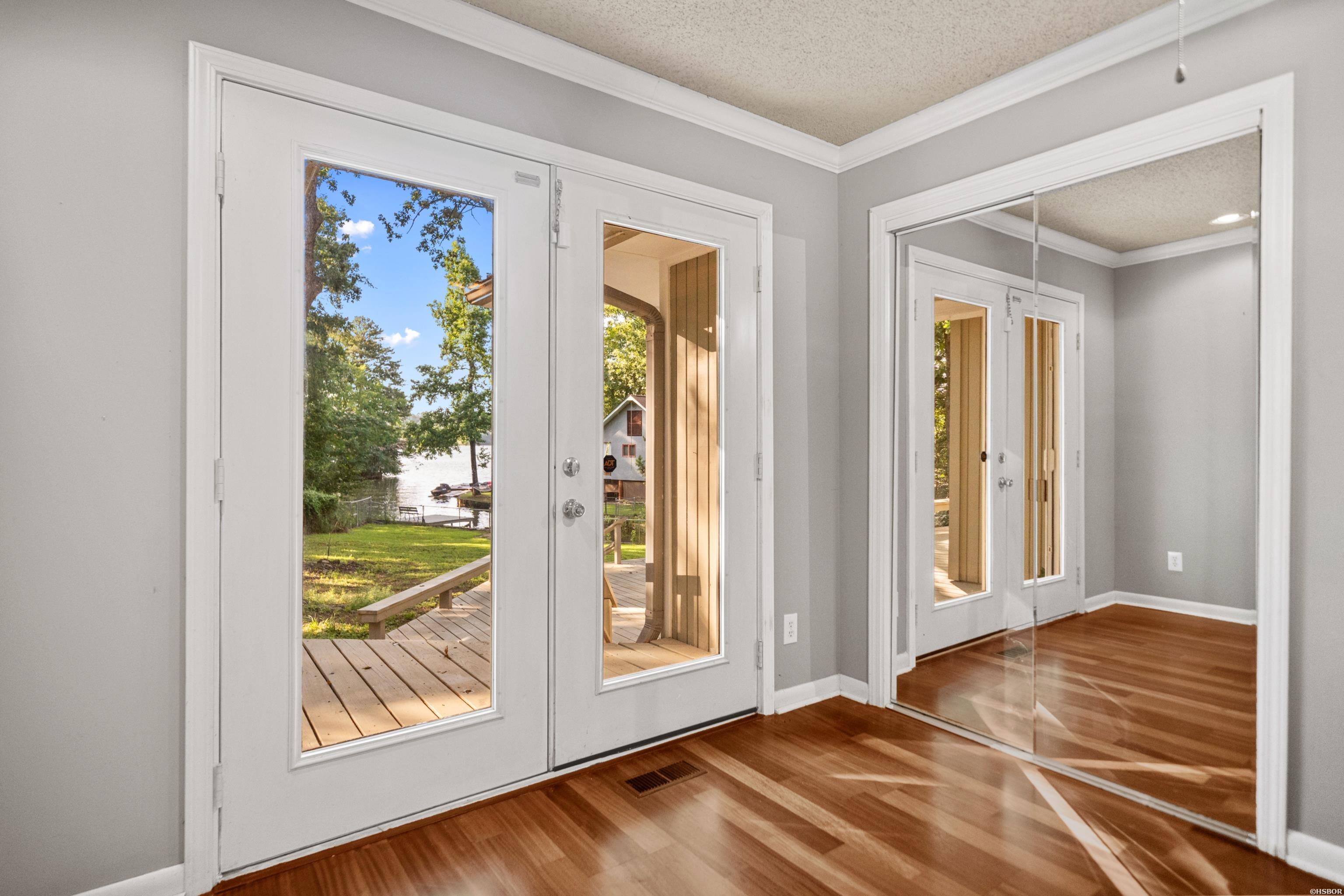 512 Beachview Property Photo 27