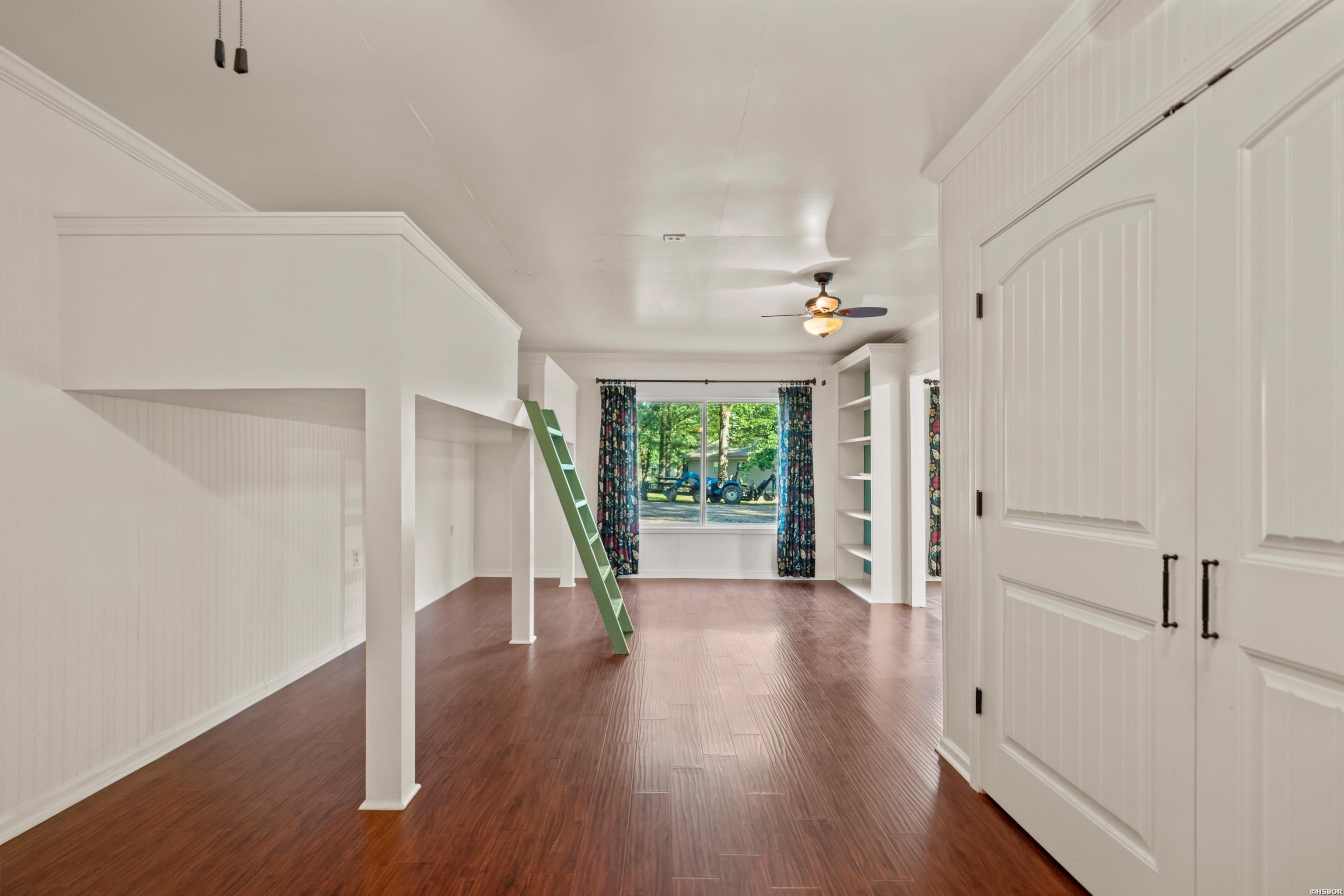 512 Beachview Property Photo 31