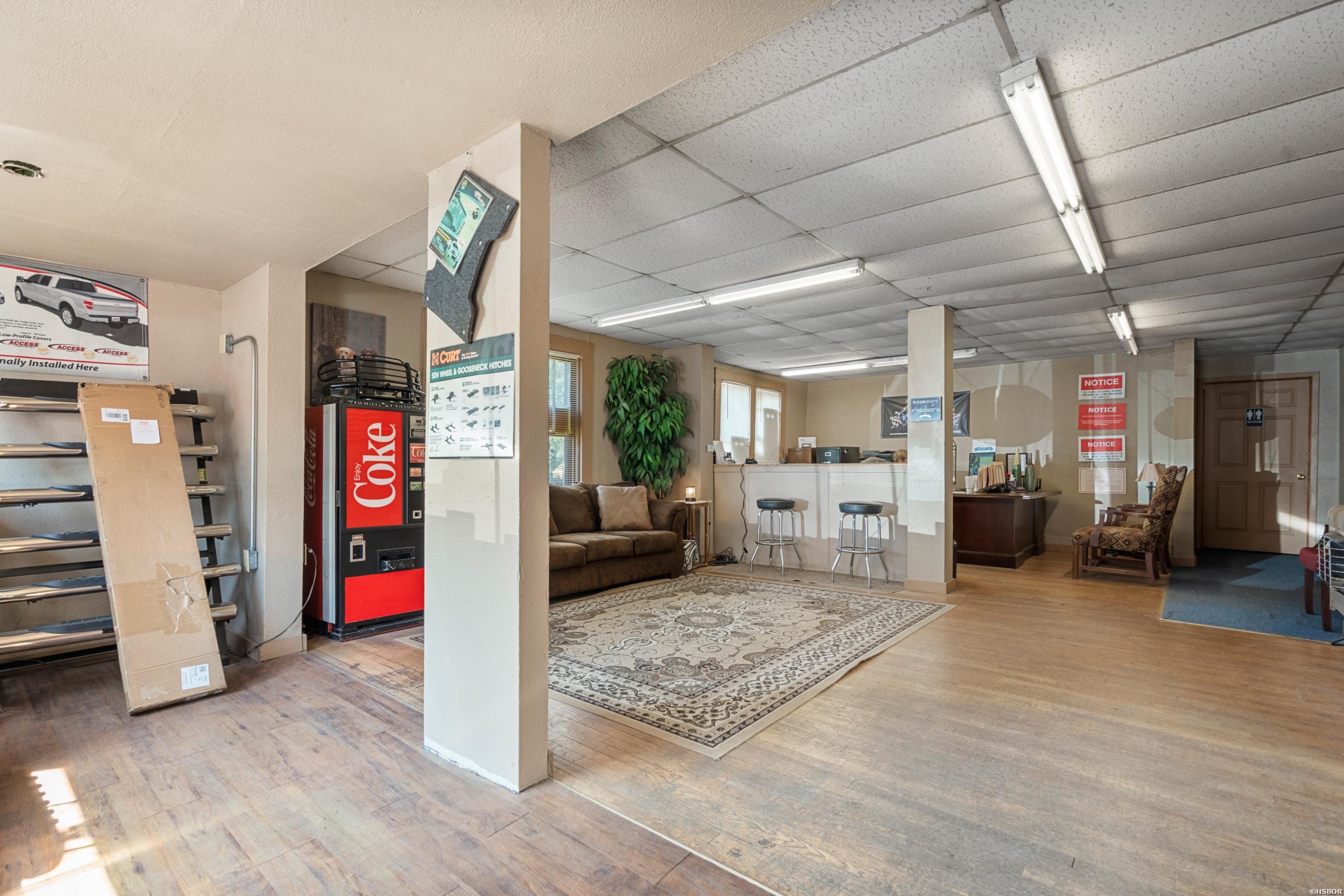 1105 N 10th Street Property Photo 13