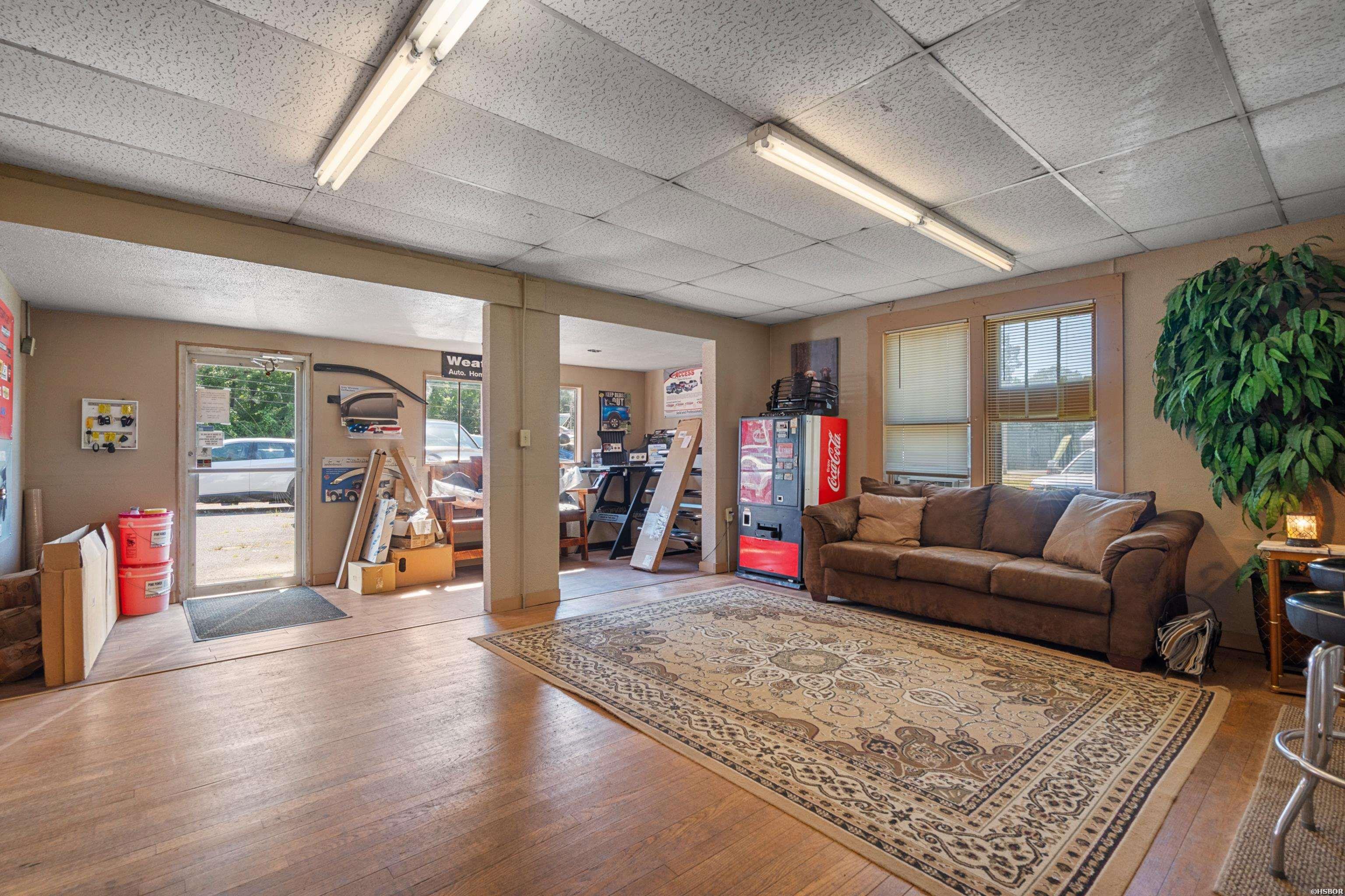 1105 N 10th Street Property Photo 14