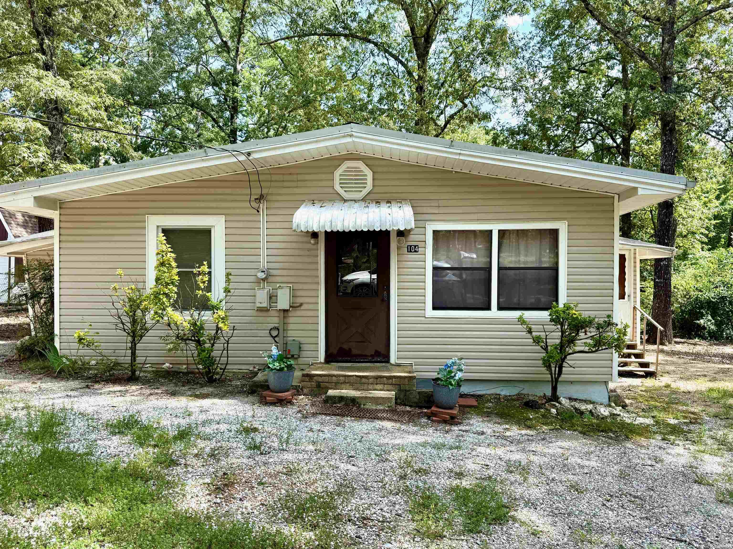 104 Ann Street Property Photo 1