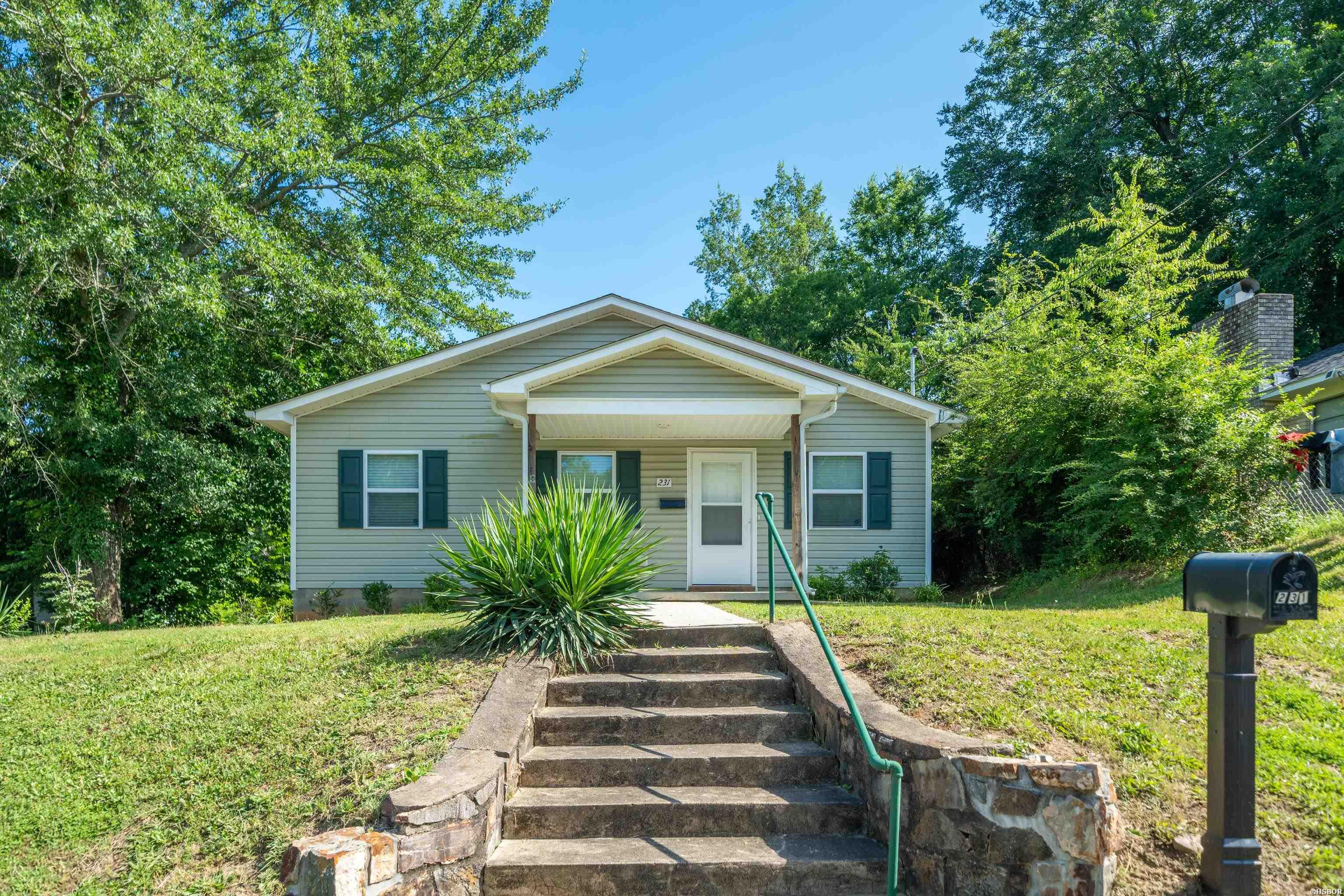 231 Garland Avenue Property Photo