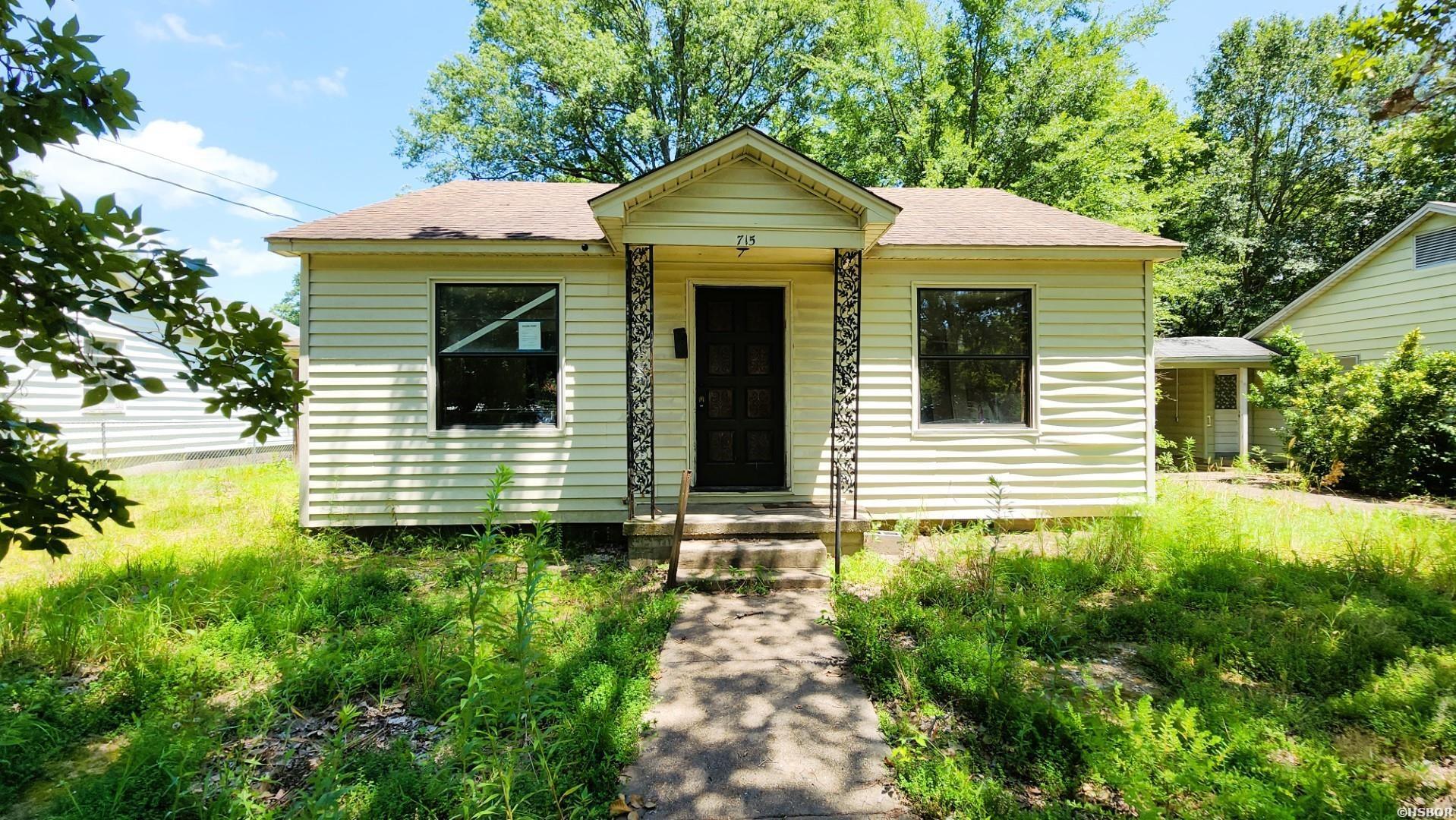 715 Division Street Property Photo 1