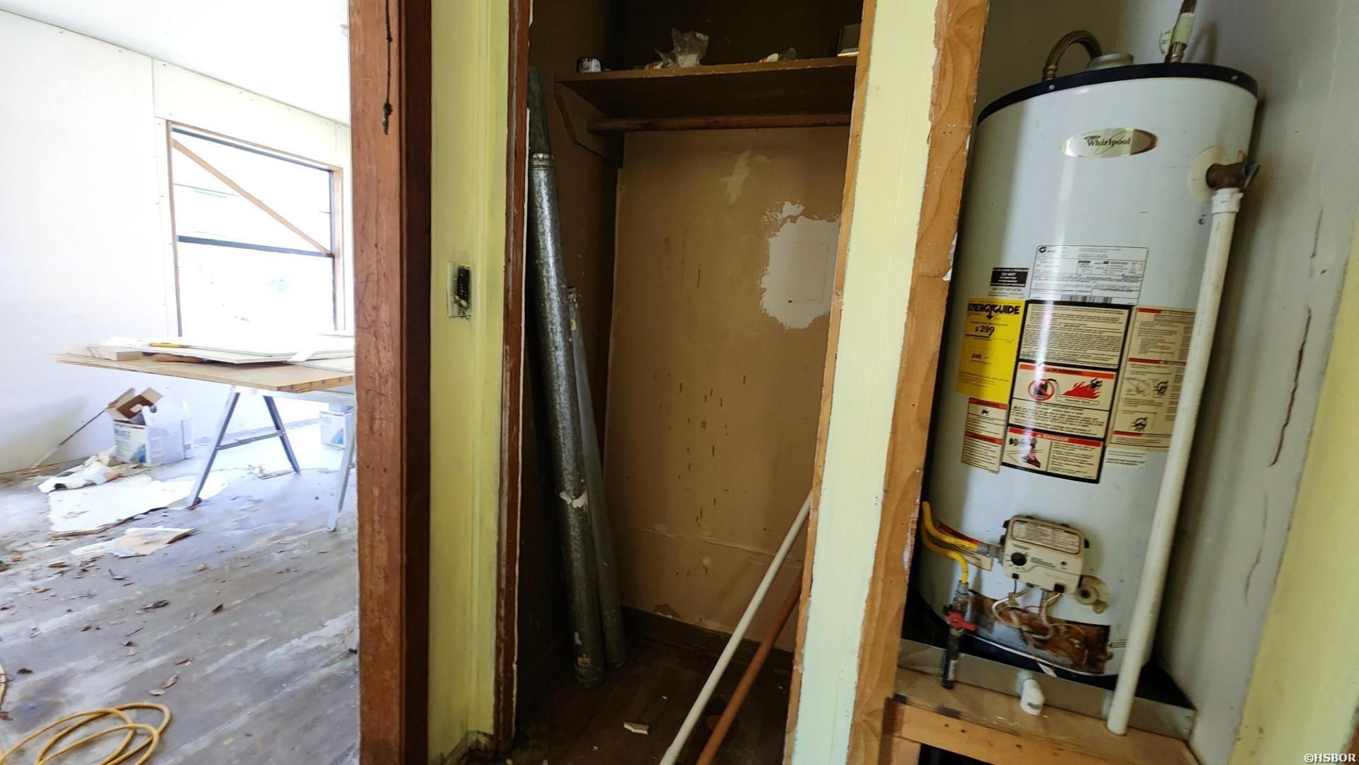 715 Division Street Property Photo 27