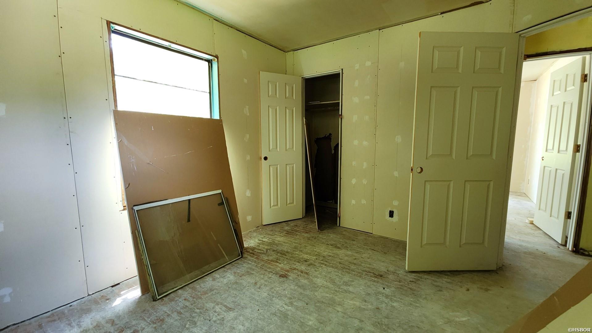715 Division Street Property Photo 31