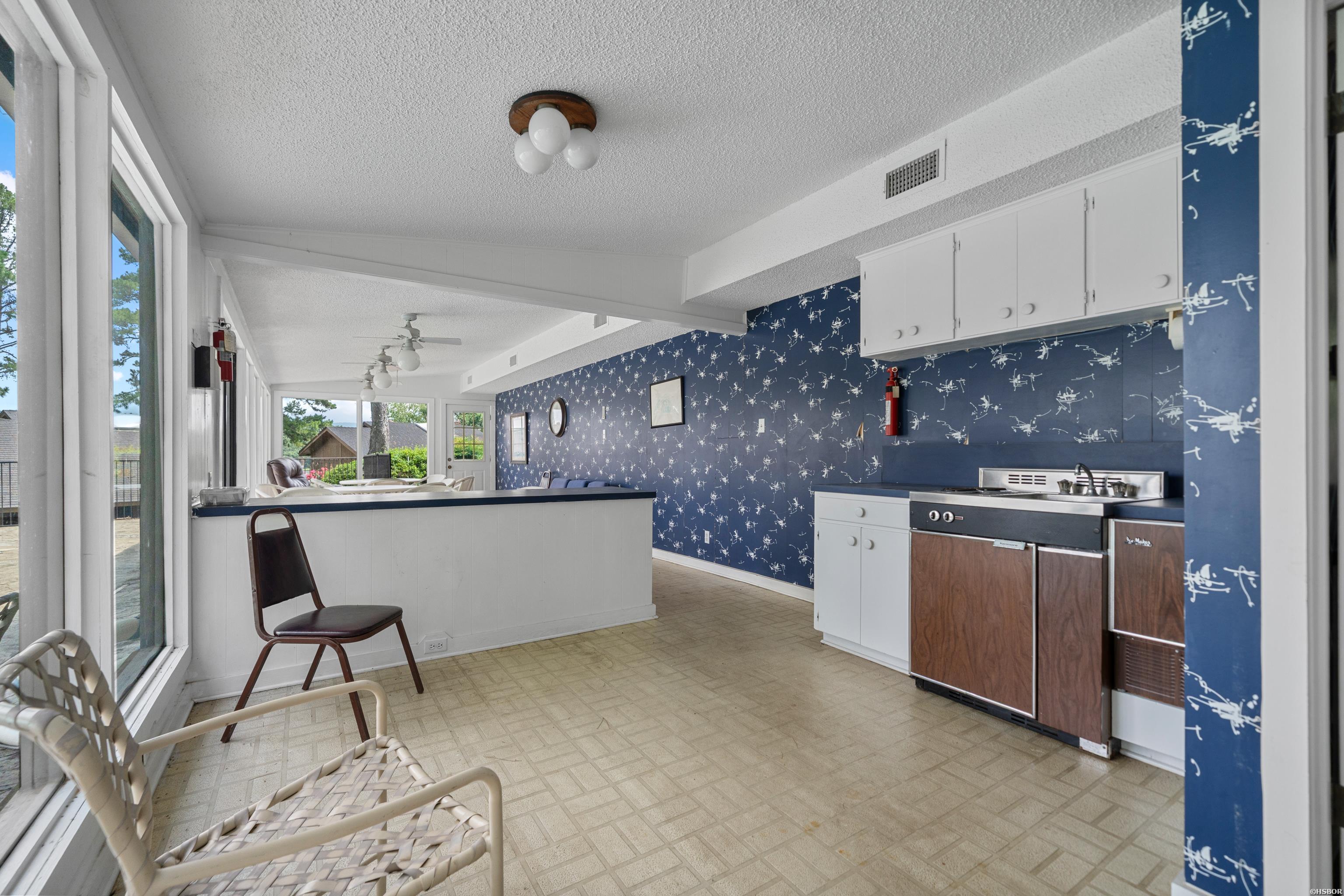 200 Discovery Bay Lane Property Photo 49