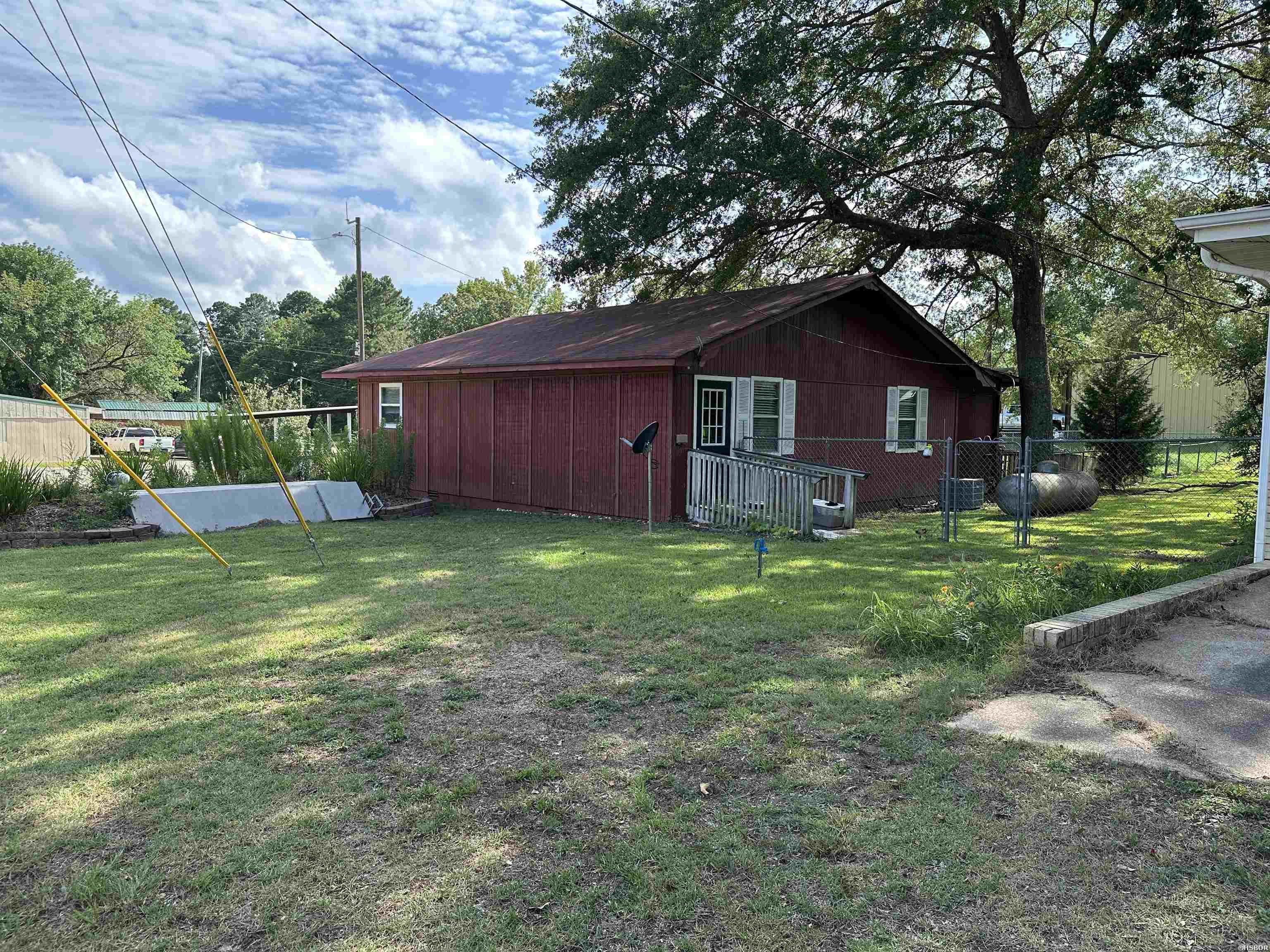 4437 Highway 7 Property Photo 5