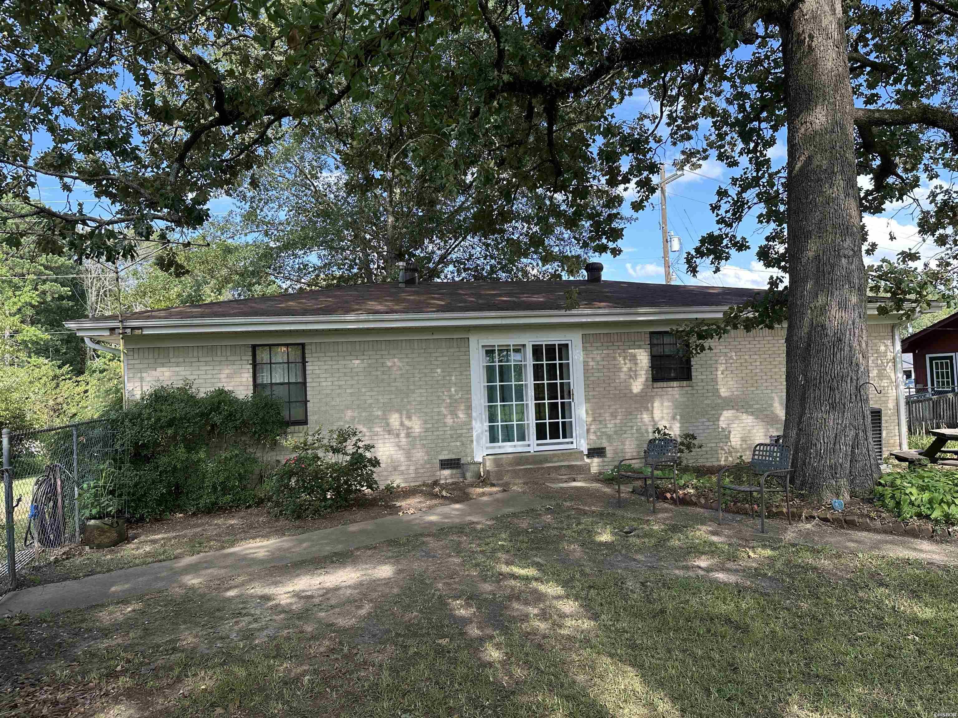 4437 Highway 7 Property Photo 7