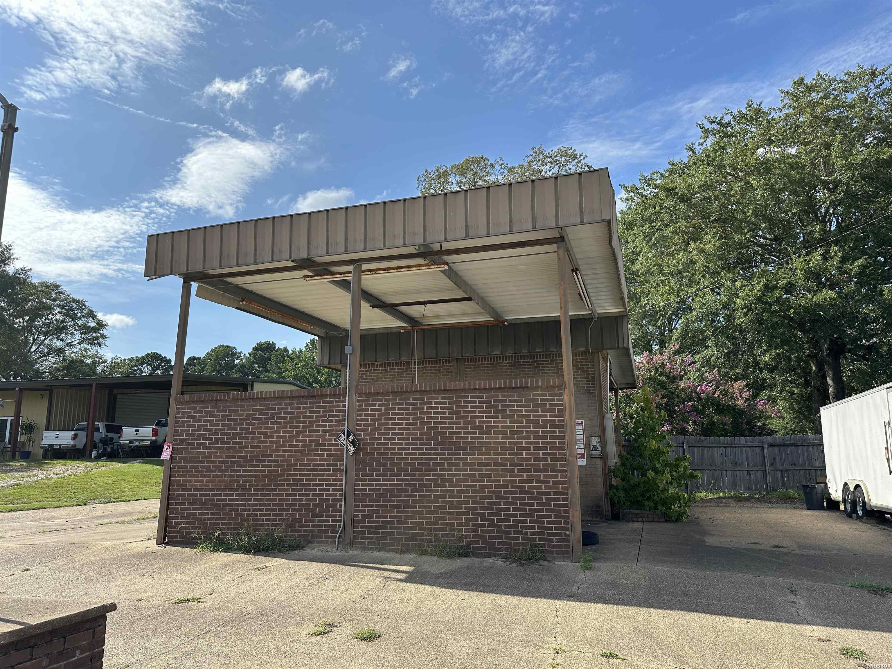 4437 Highway 7 Property Photo 14