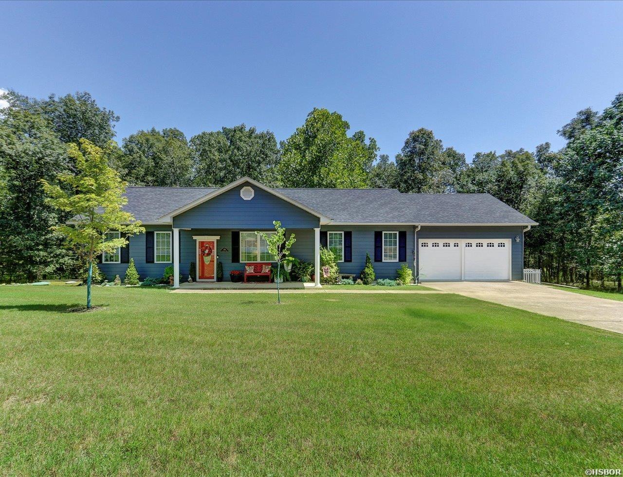 136 Arlington Drive Property Photo 1