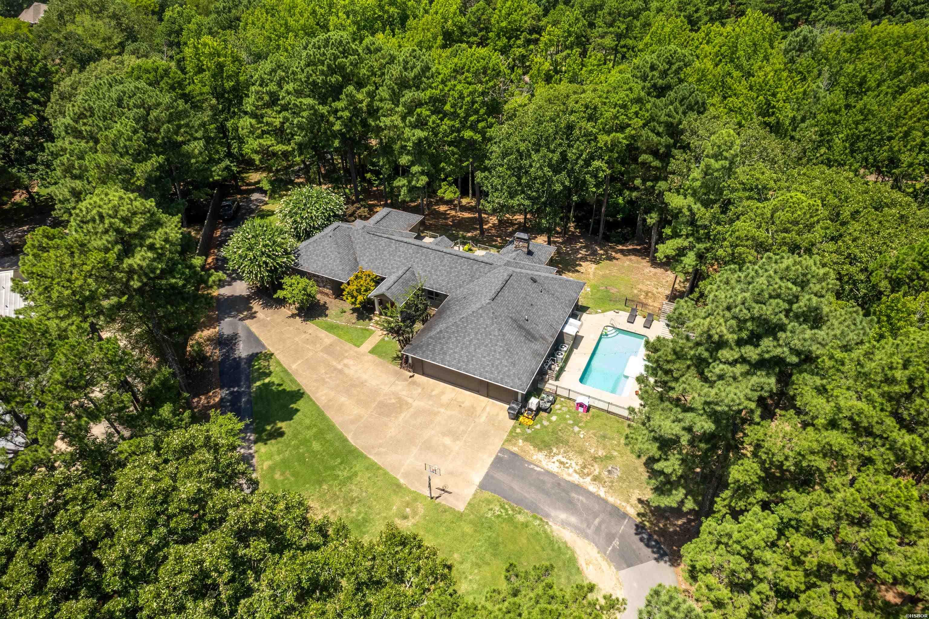 132 Woodland Heights Place Property Photo 1