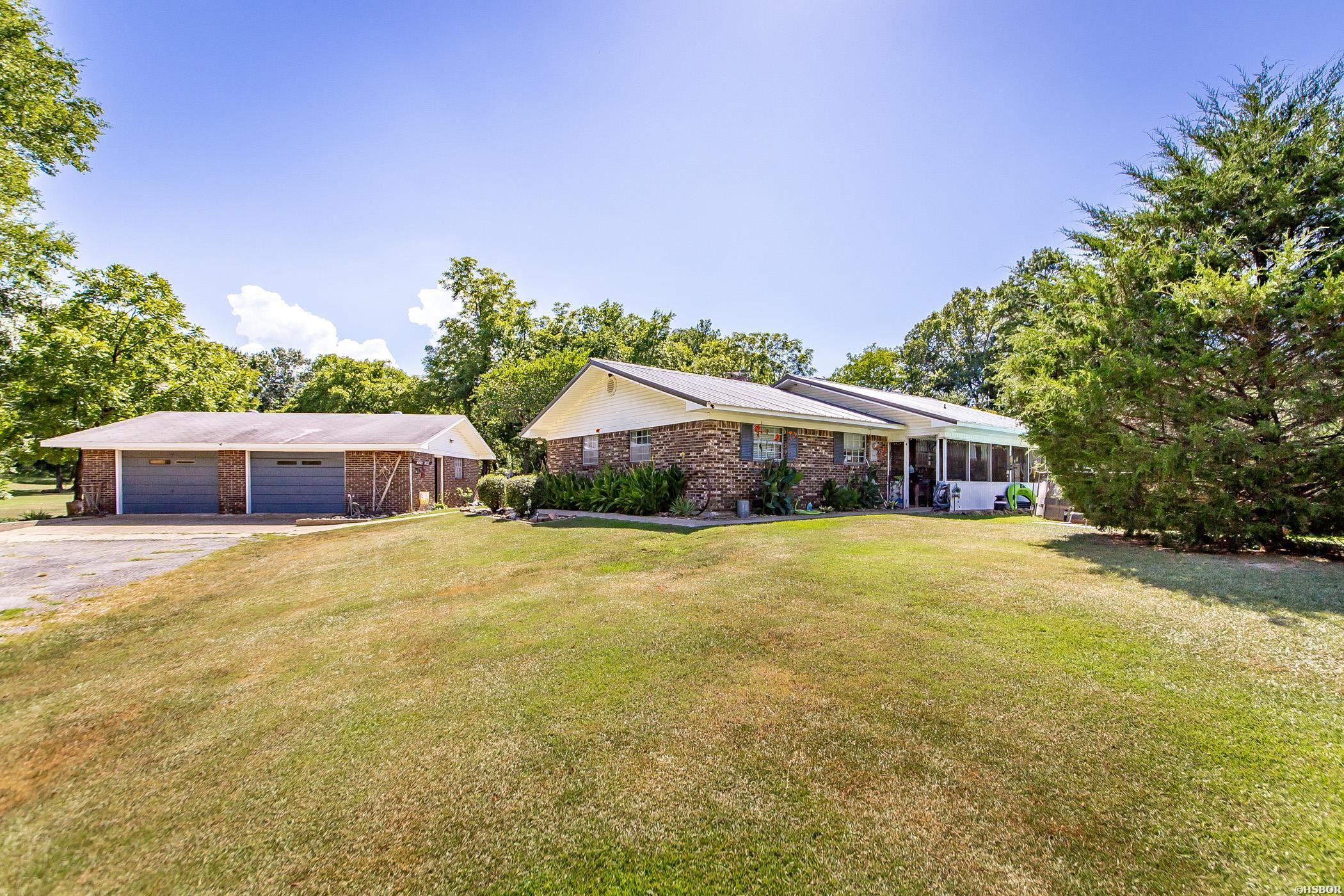 2607 Chestnut Drive Property Photo 1