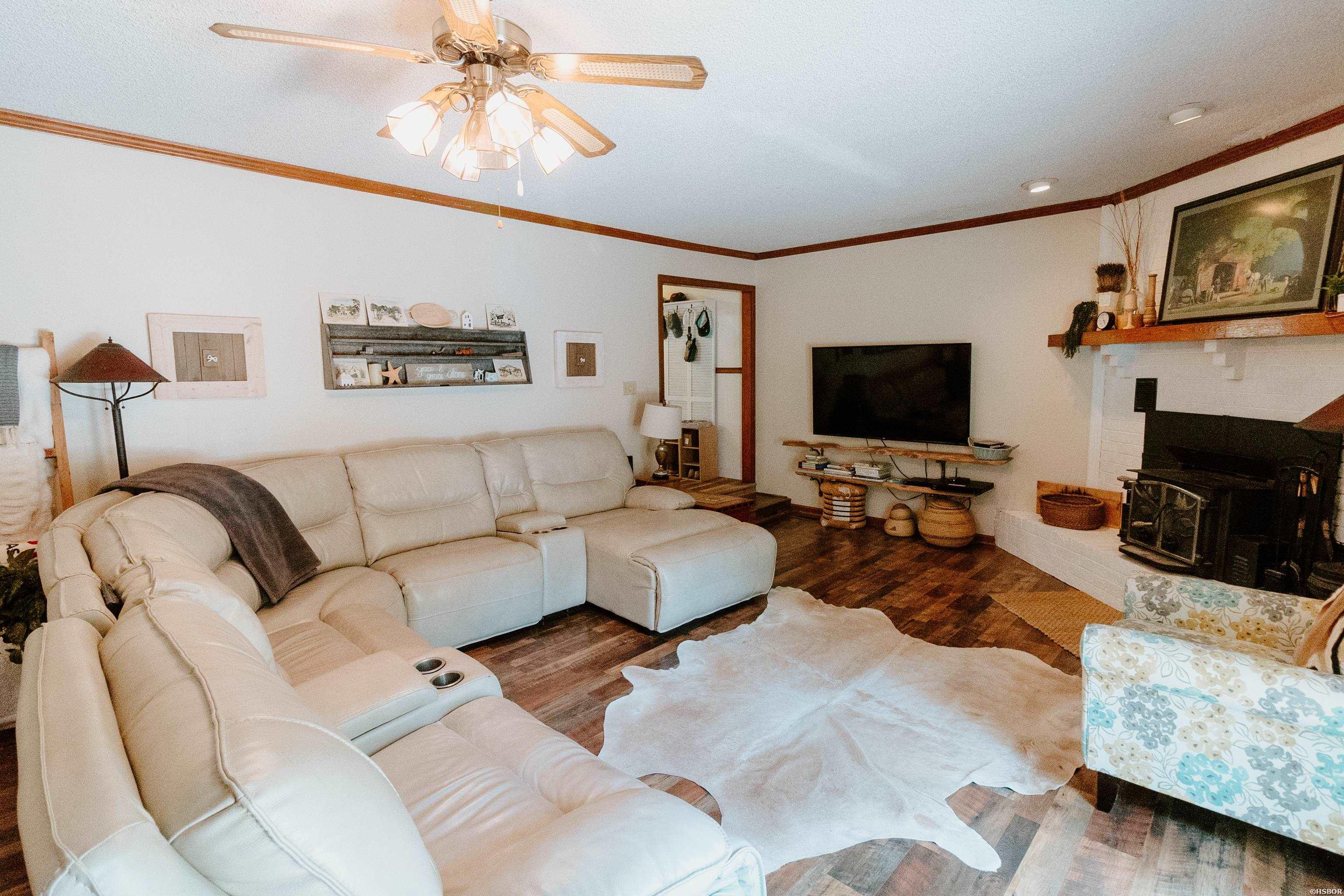 121 Sundance Trail Property Photo 5