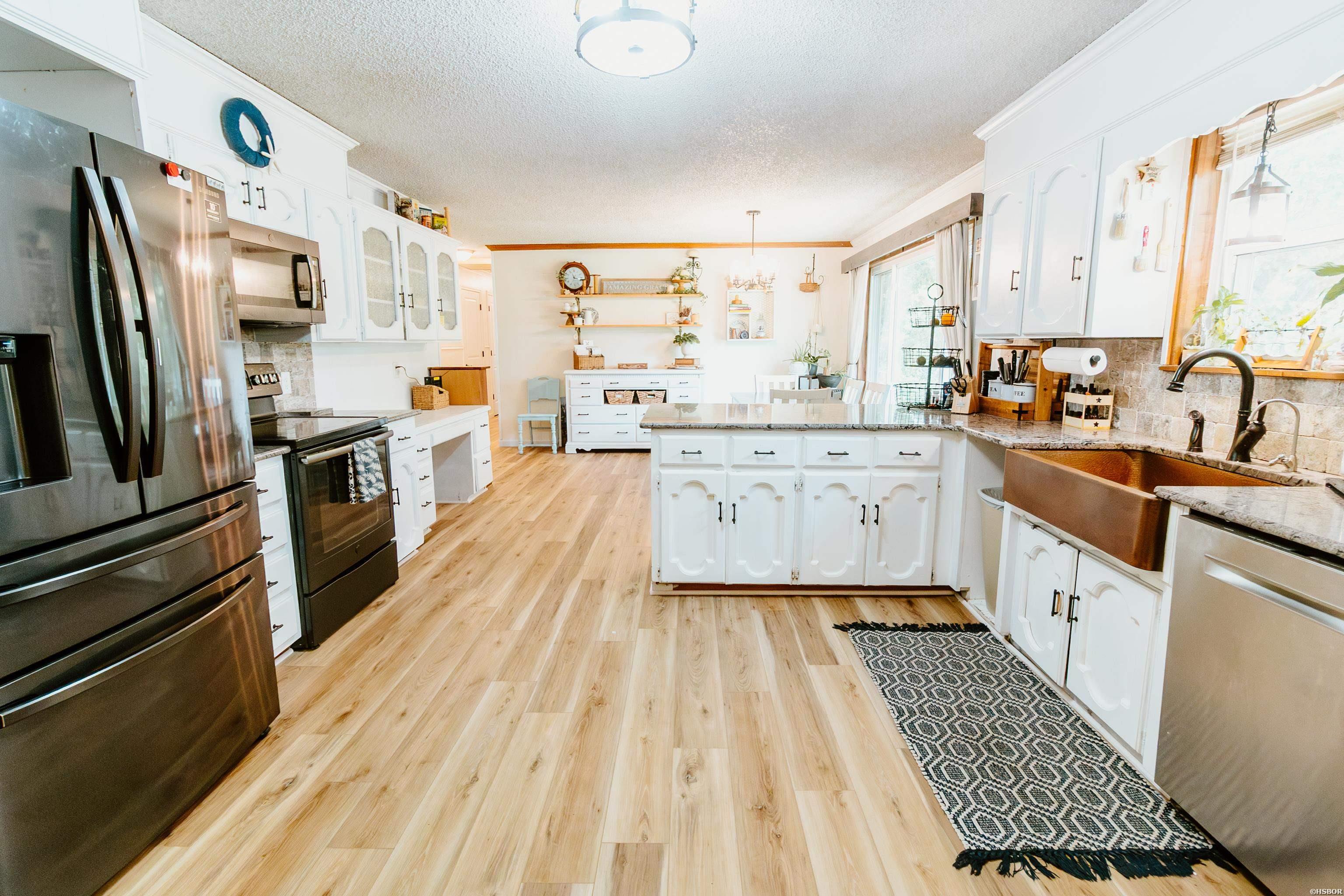 121 Sundance Trail Property Photo 8