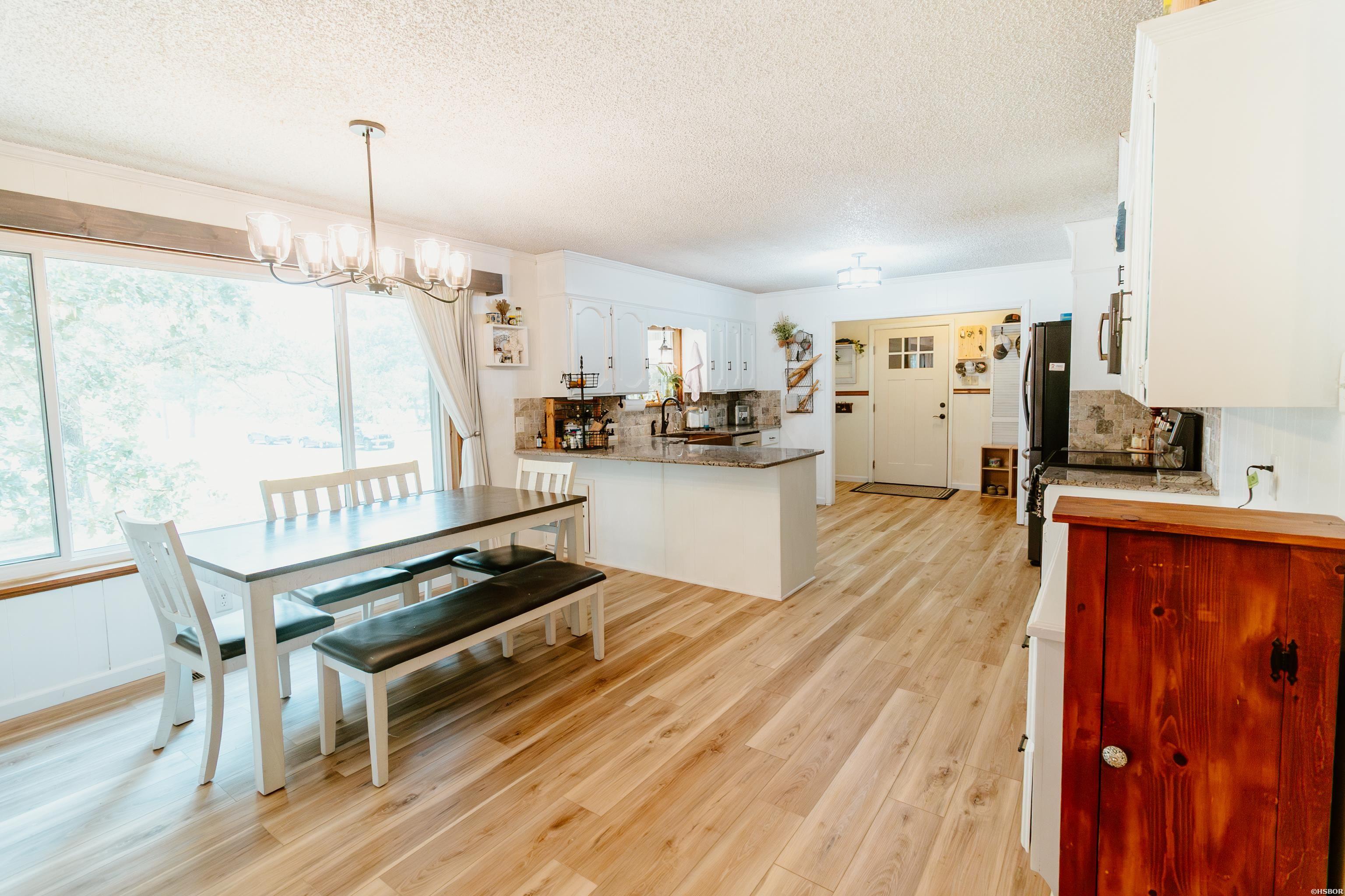 121 Sundance Trail Property Photo 9