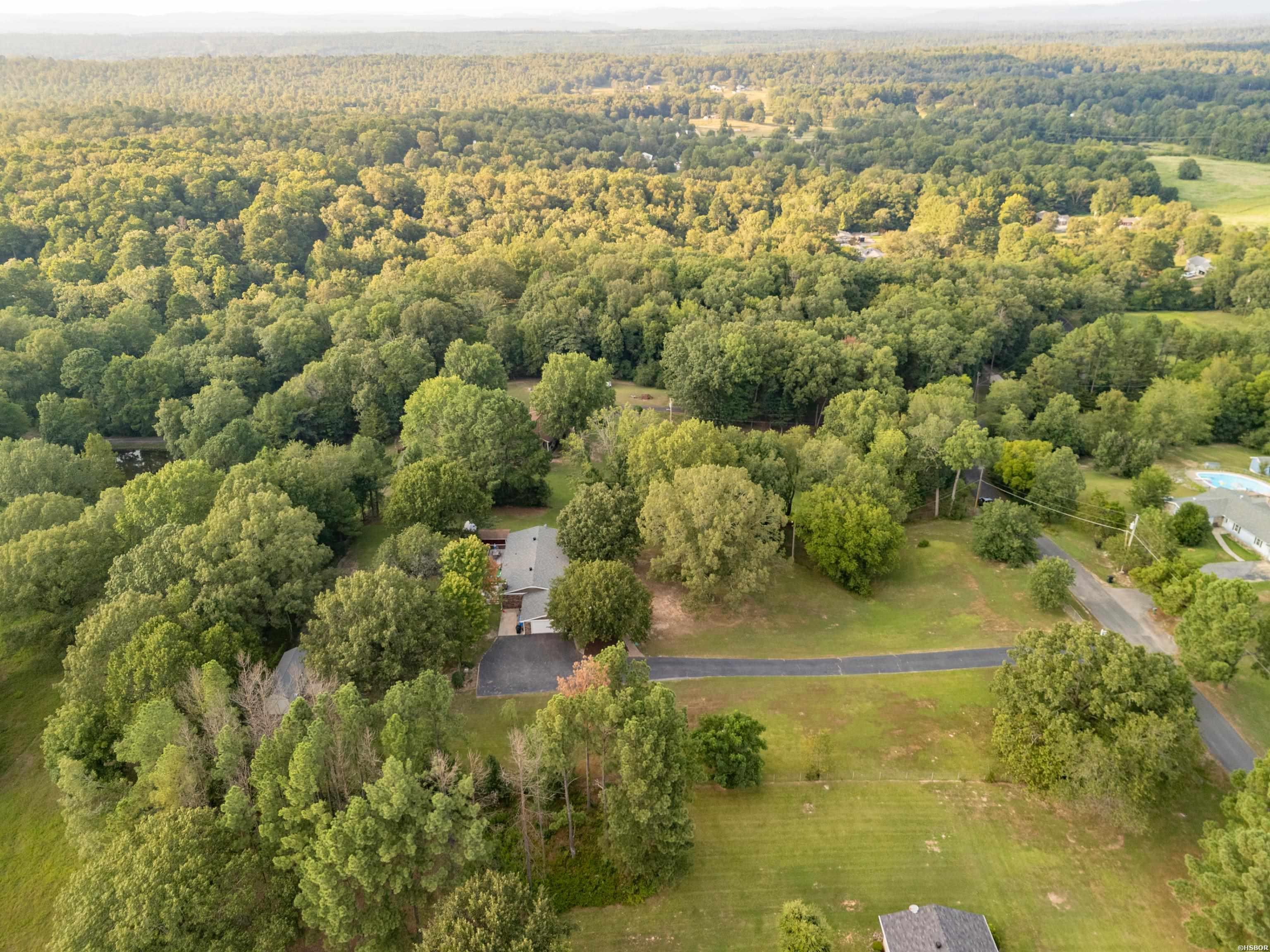 121 Sundance Trail Property Photo 40