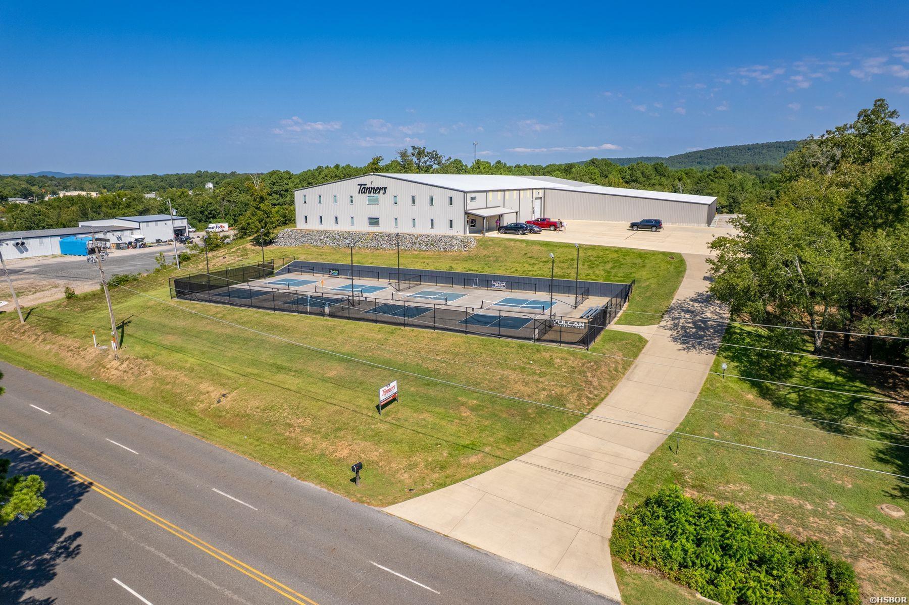 736 Mid America Boulevard Property Photo 1