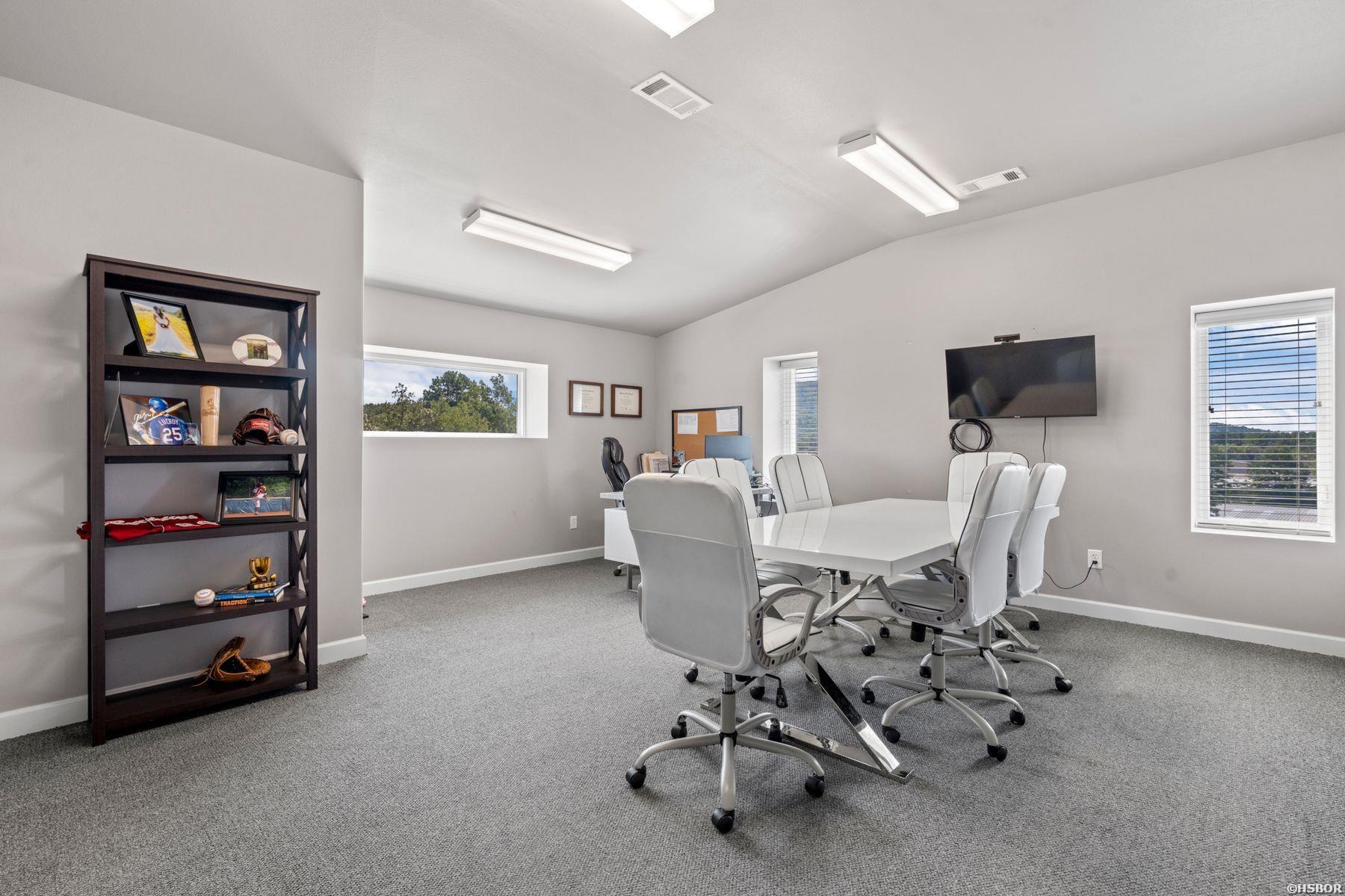 736 Mid America Boulevard Property Photo 11