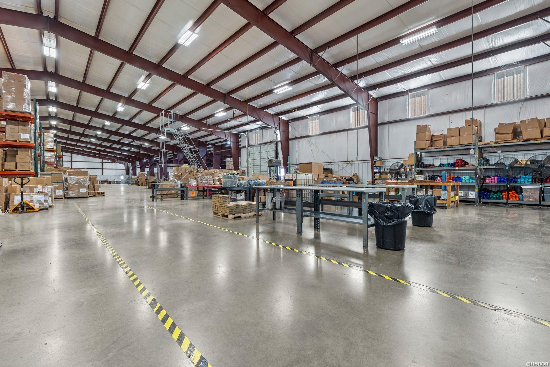 736 Mid America Boulevard Property Photo 14