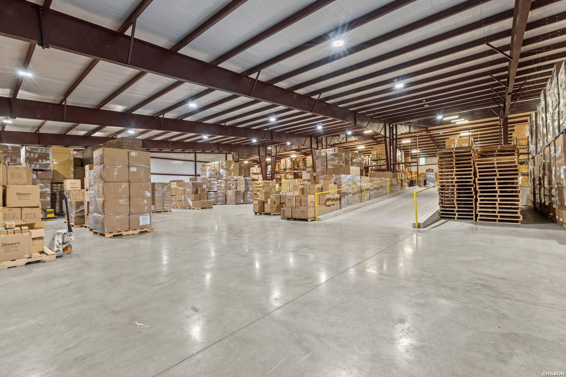 736 Mid America Boulevard Property Photo 16