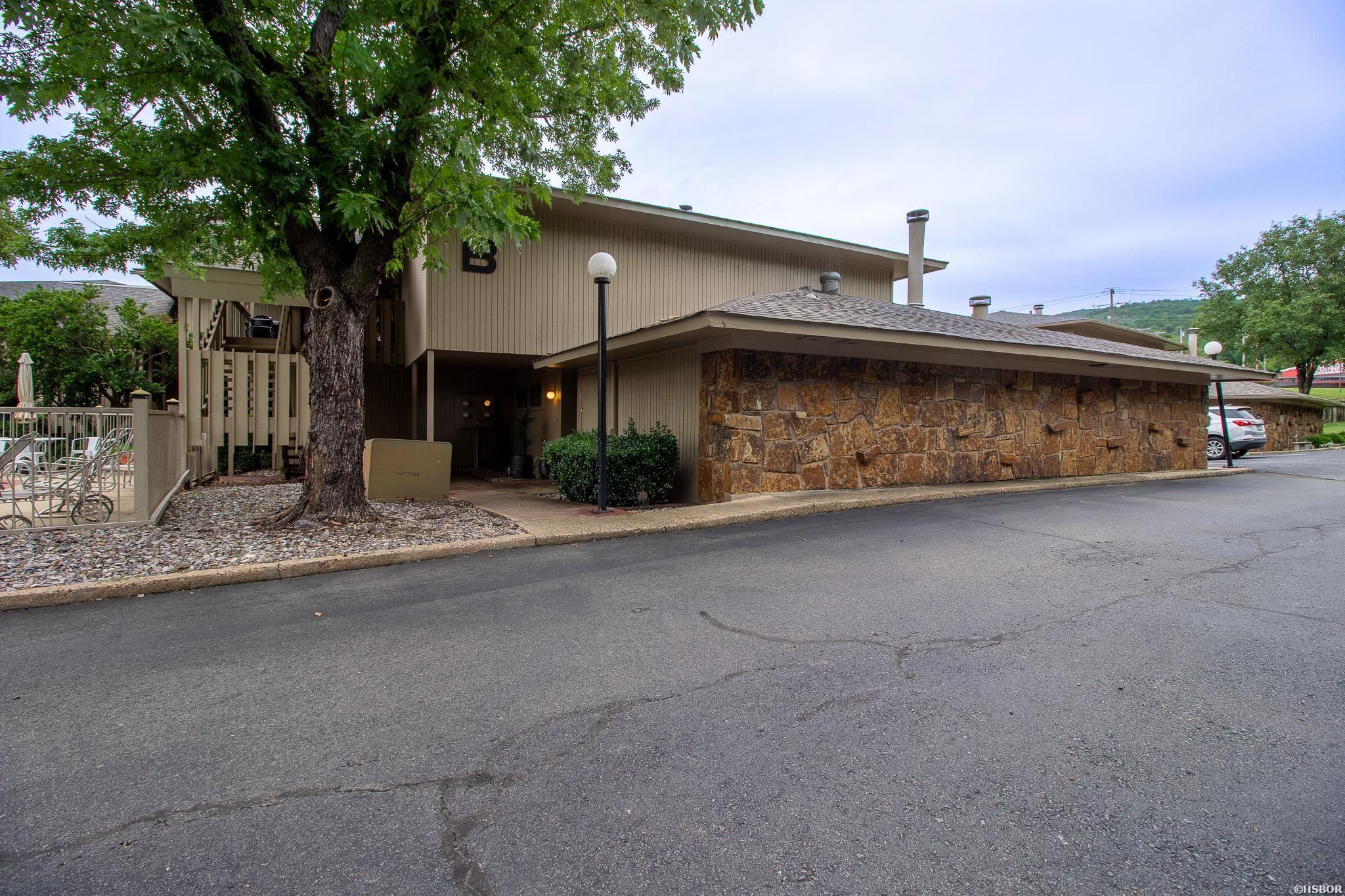 100 BAYOU Point Property Photo 1