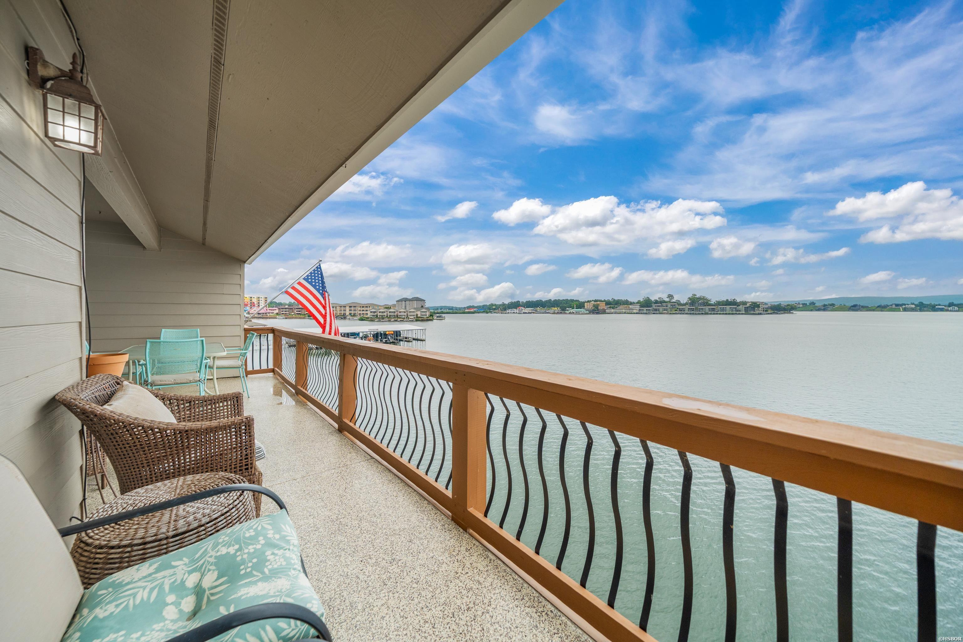 200 PRETTI Point Property Photo 1