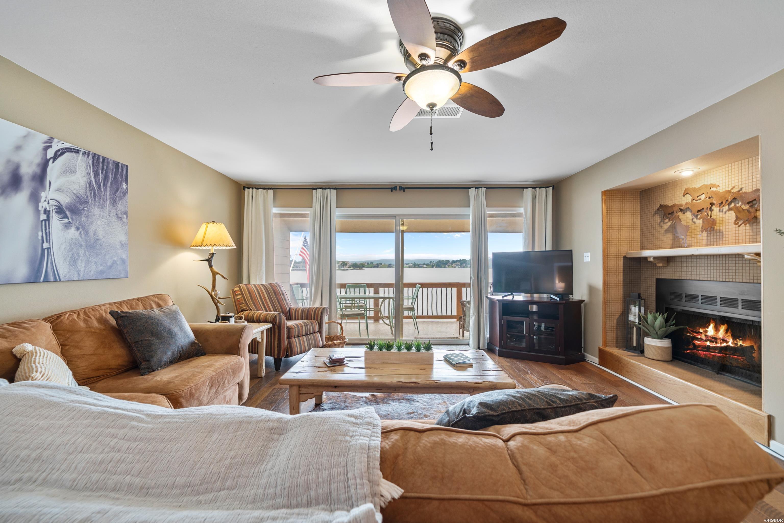 200 Pretti Point Property Photo 5